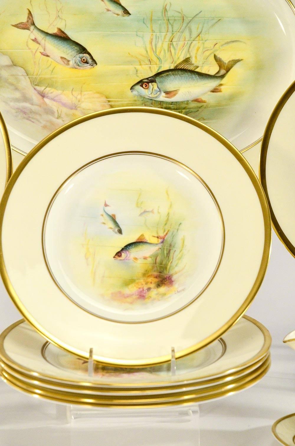 Minton Hand Painted Artist Signed Fish Service with Platter, 12 Plates and Gravy For Sale 2
