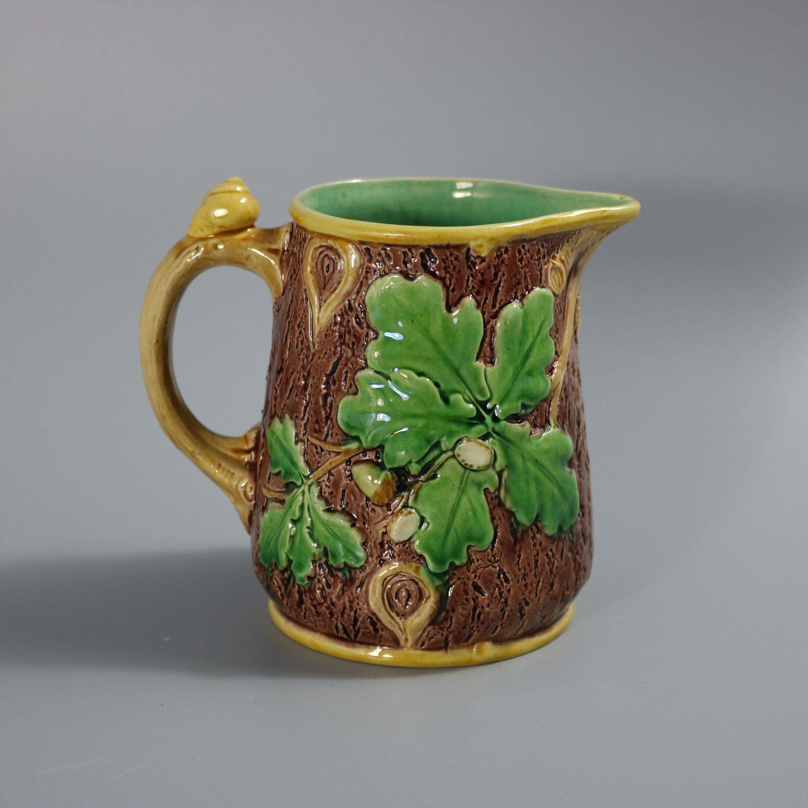 Majolica Brocca/pentola in maiolica di Minton con ghianda e lumaca in vendita