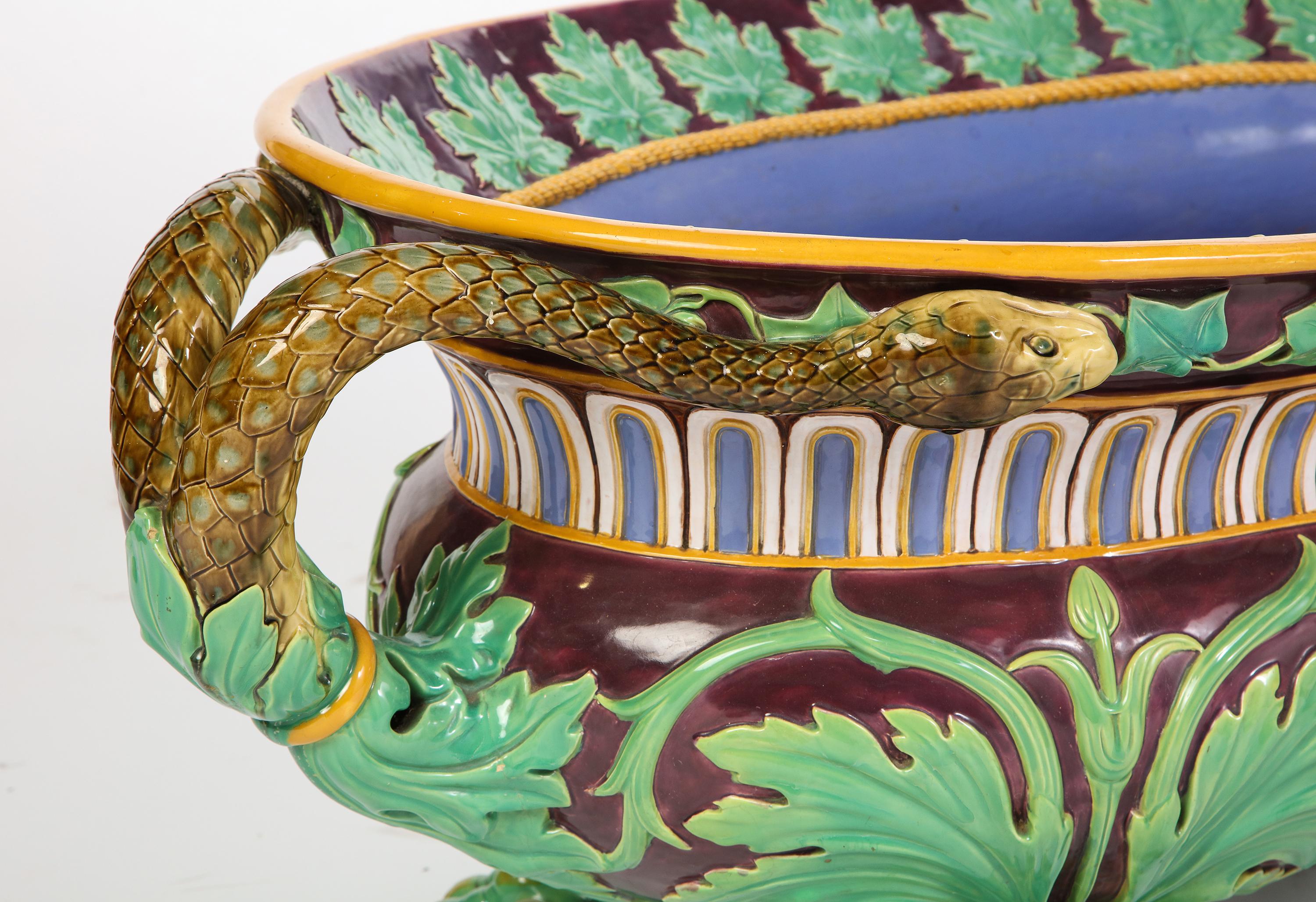 Minton Majolica Aubergine-Ground 'Marochetti' Cistern, Mid-19th Century For Sale 6