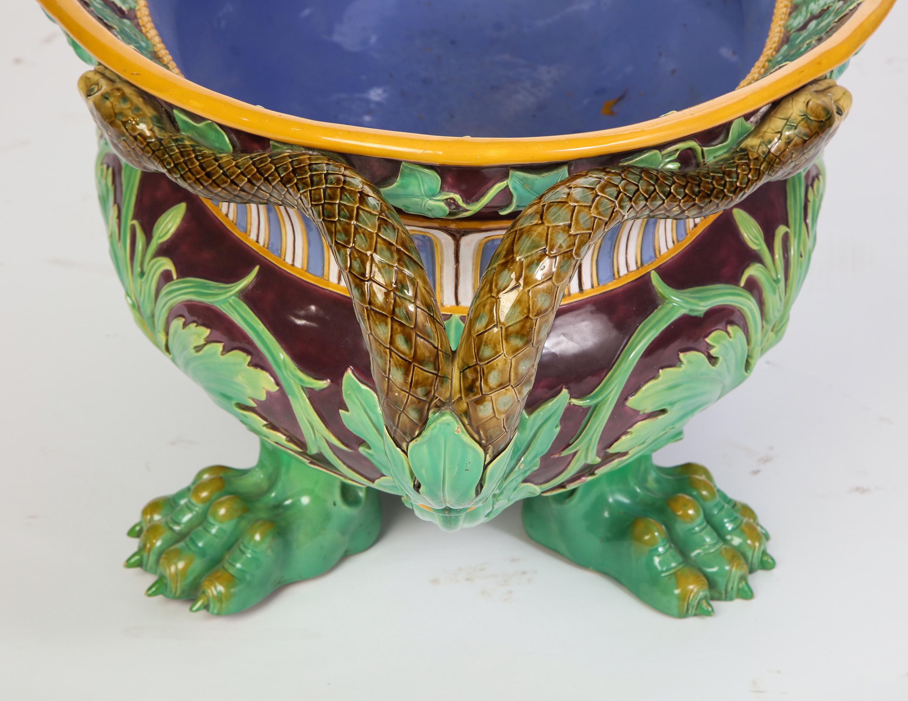 Minton Majolica Aubergine-Ground 'Marochetti' Cistern, Mid-19th Century For Sale 9