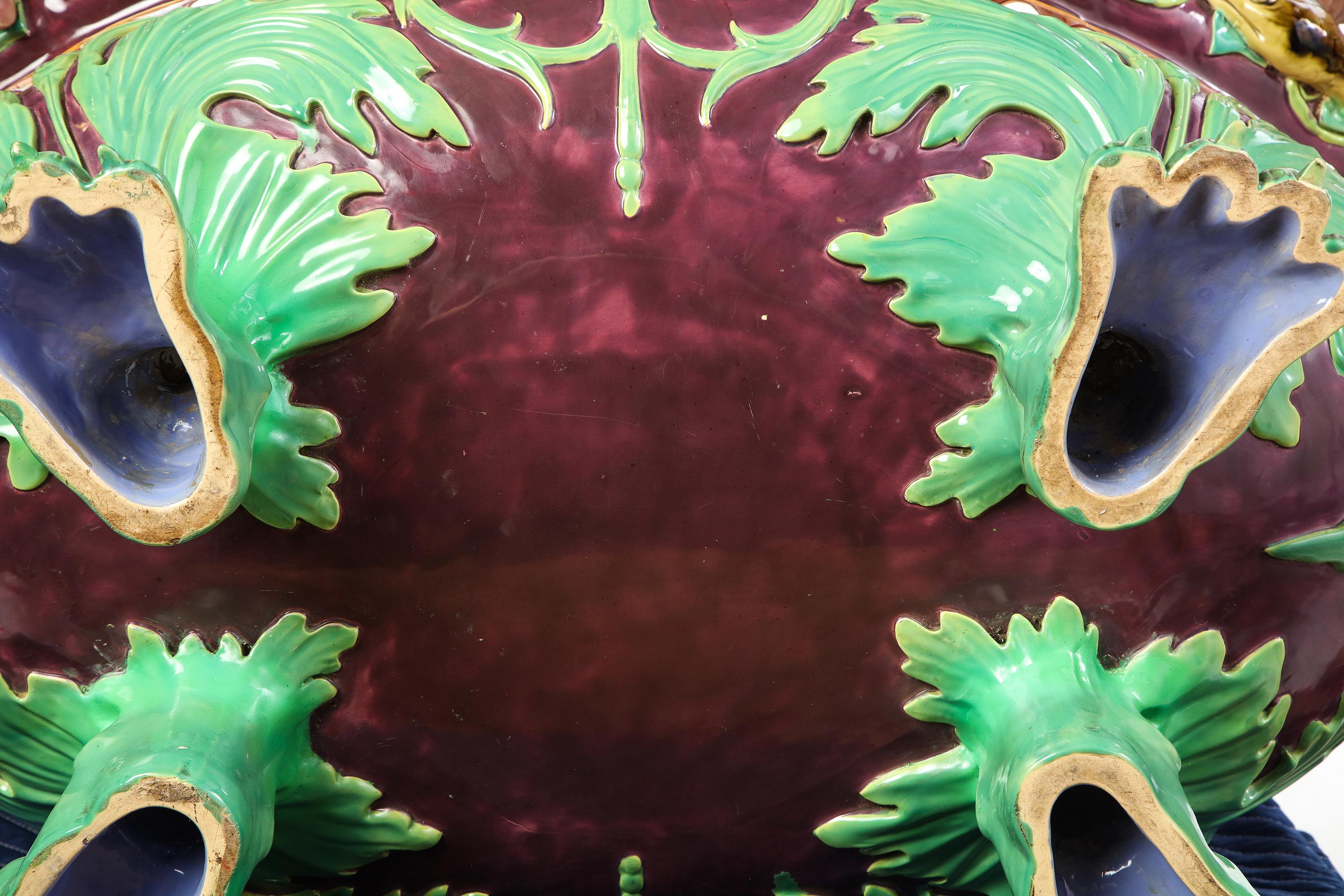 Minton Majolica Aubergine-Ground 'Marochetti' Cistern, Mid-19th Century For Sale 12