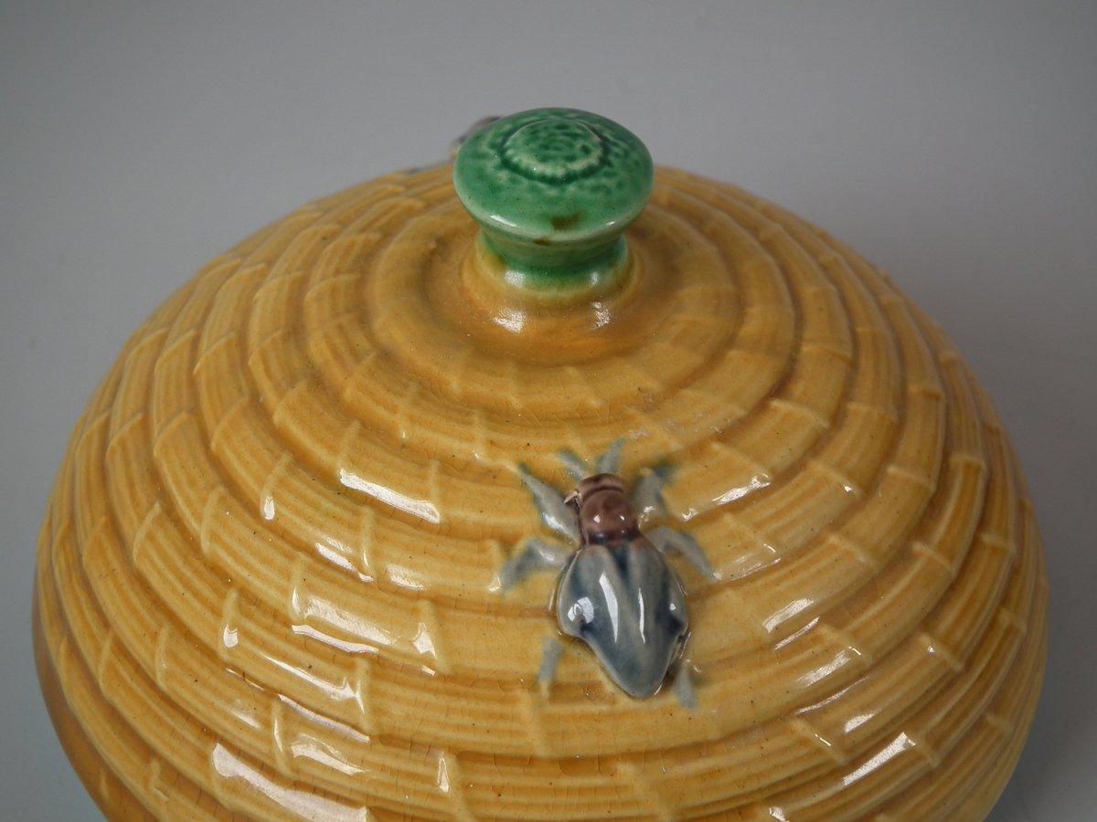 Minton Majolica Beehive Honey Pot and Cover 4
