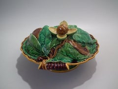 Minton Majolica Chestnut Server