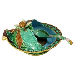 Minton Majolica Chestnut Server with Spoon