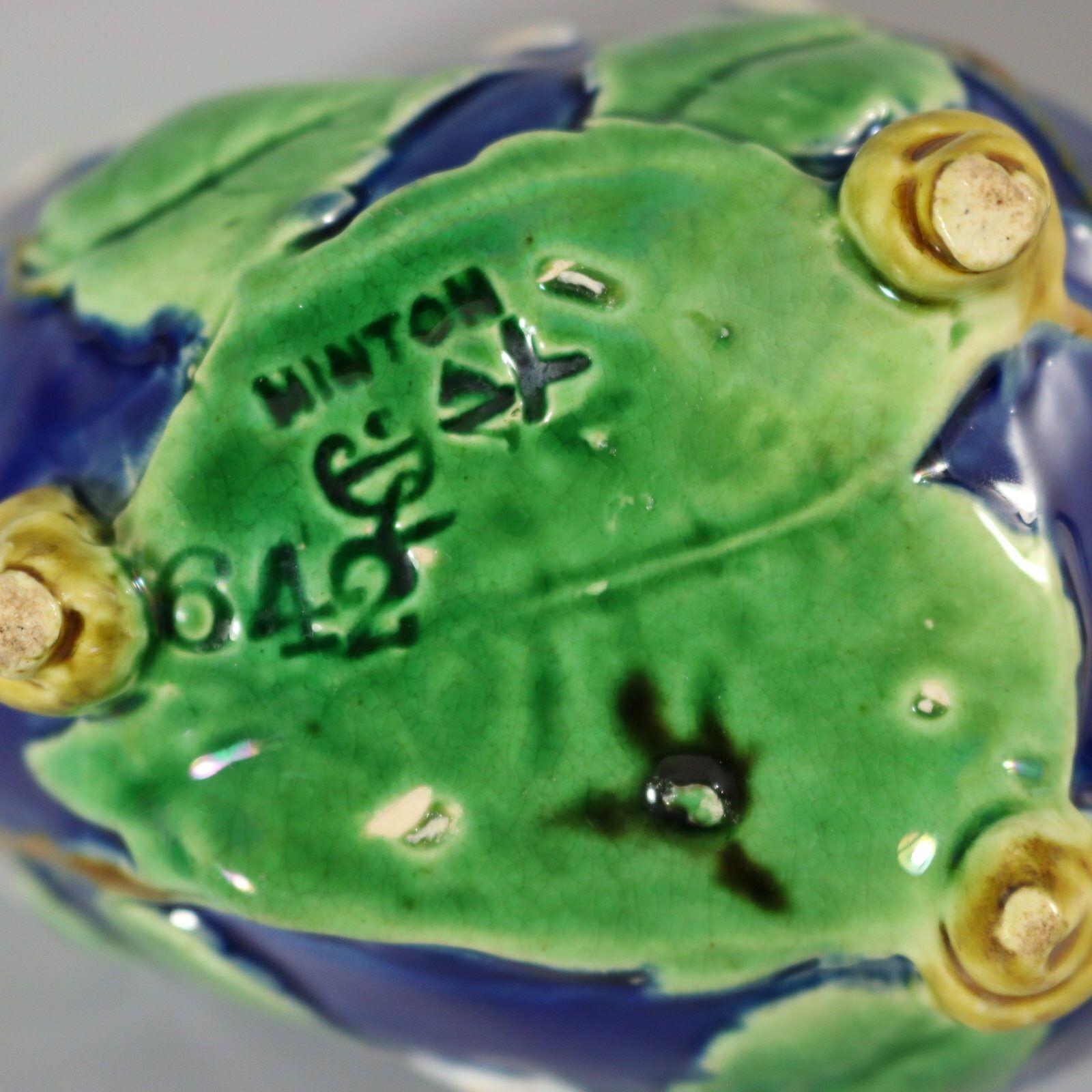 Pichet à crème en majolique de Minton avec anse en forme d'escargot en vente 4