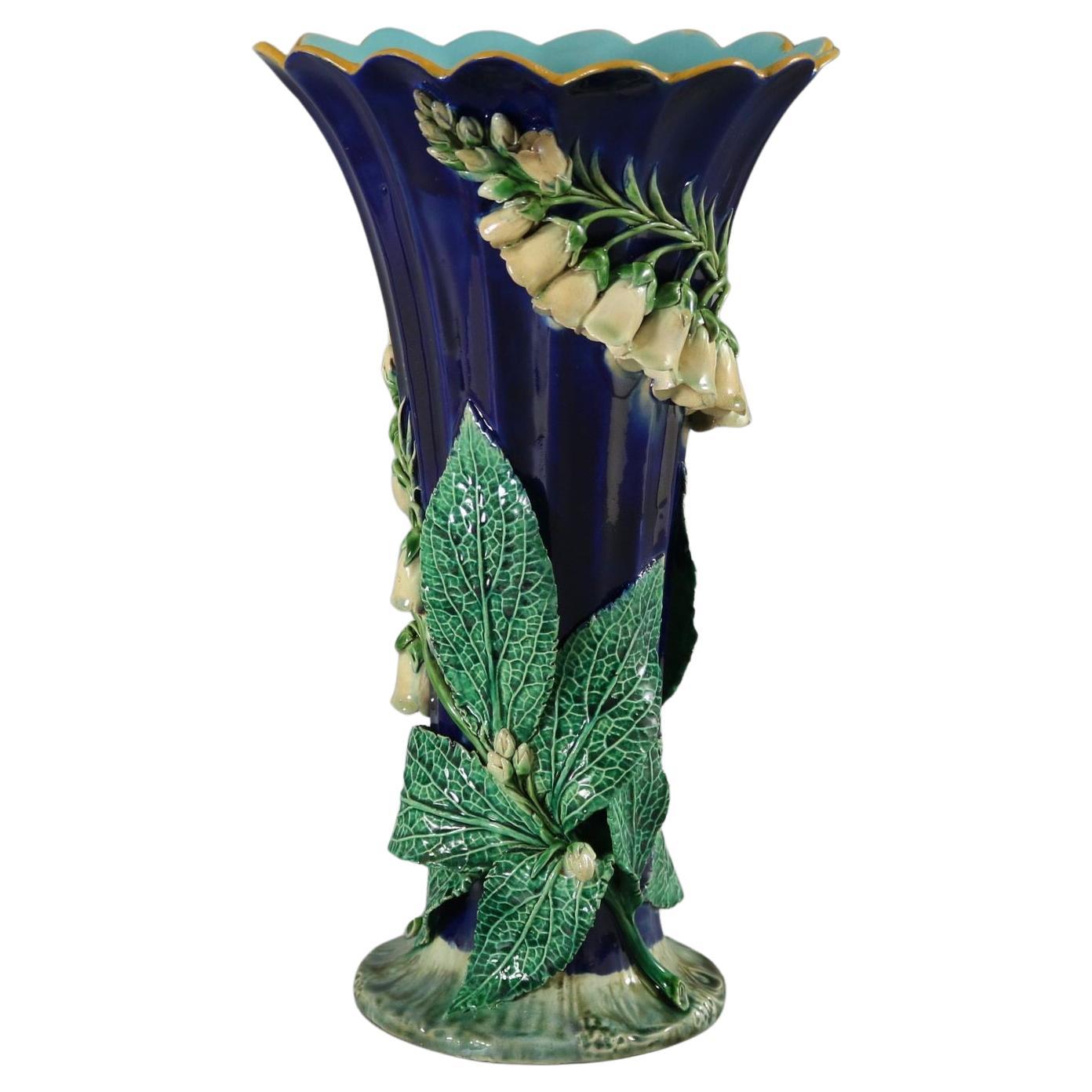 Minton Majolika Foxglove-Vase aus Fuchspelz