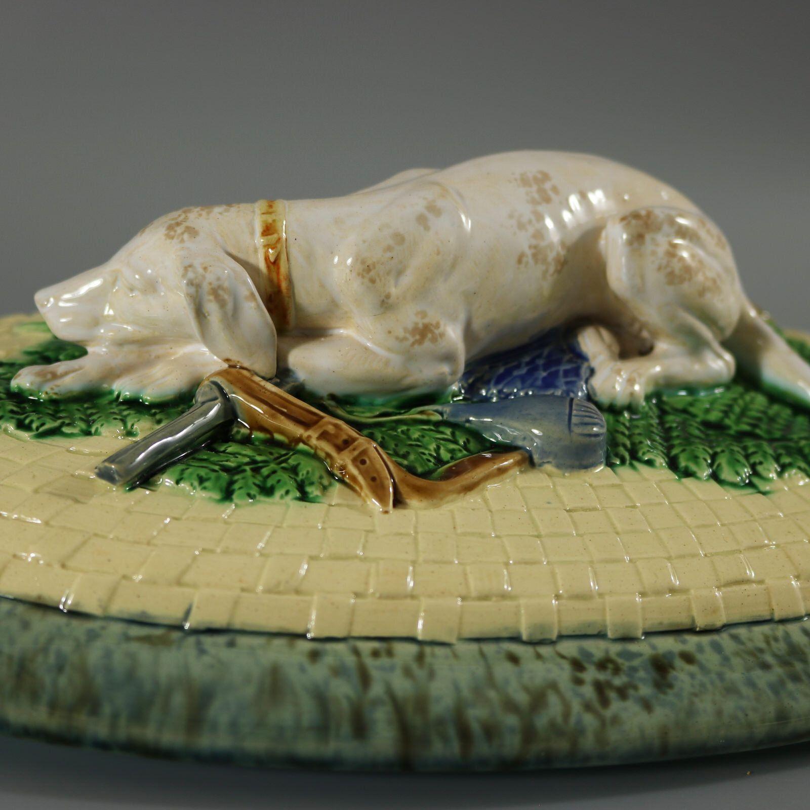 Minton Majolica Game Pie Dish with Gun Dog For Sale 8