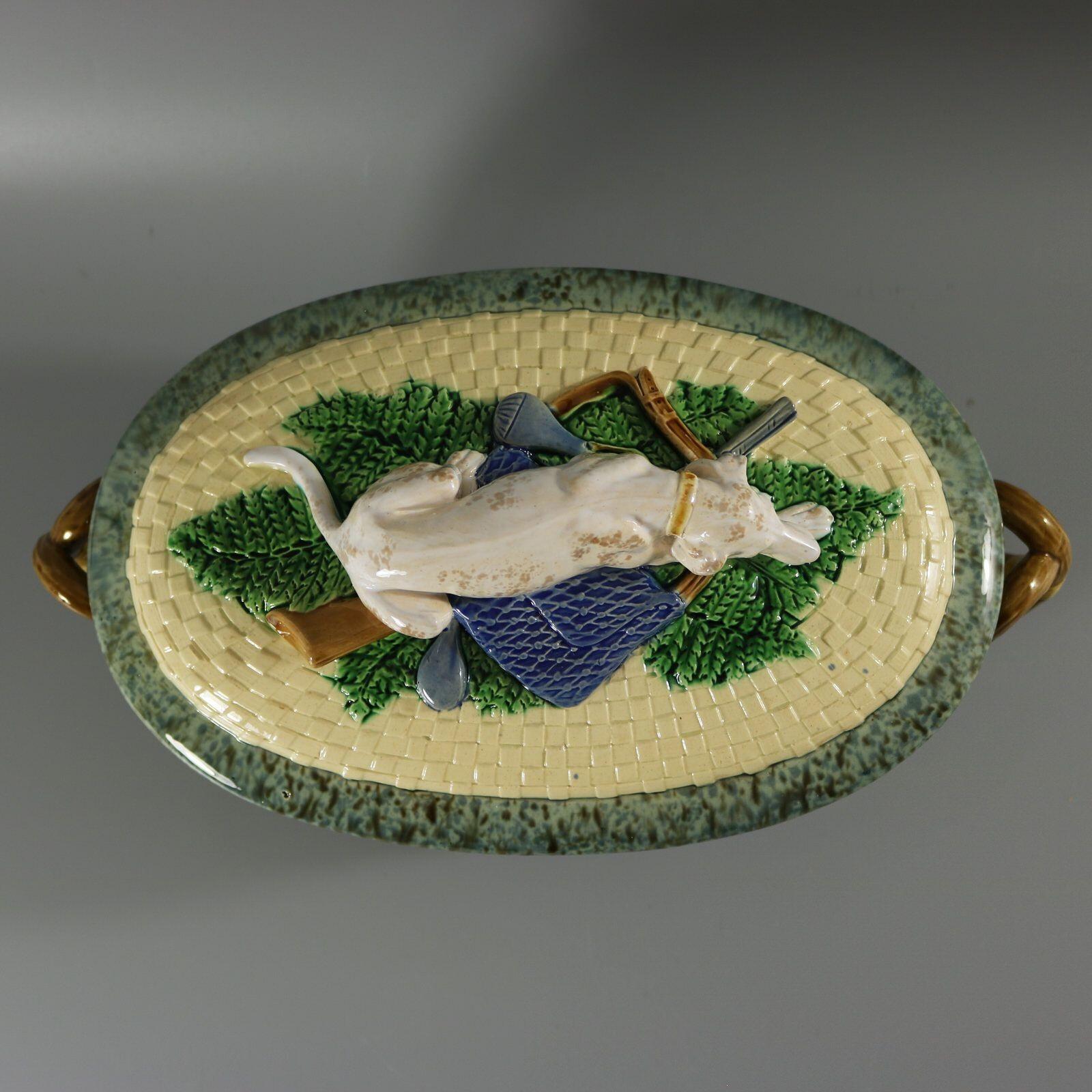 Minton Majolica Game Pie Dish with Gun Dog For Sale 3
