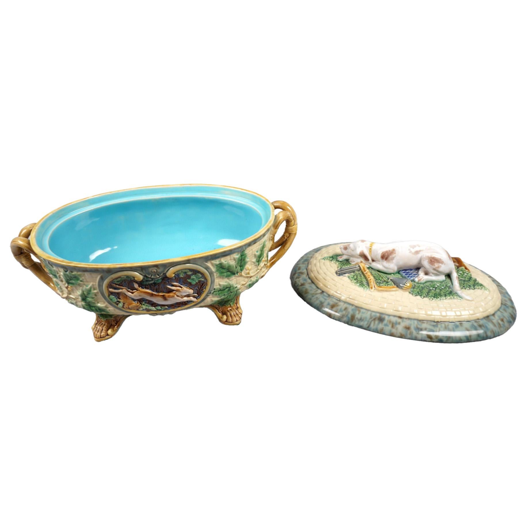 Victorian Minton majolica game pie tureen with hunting dog, late 19th Century For Sale