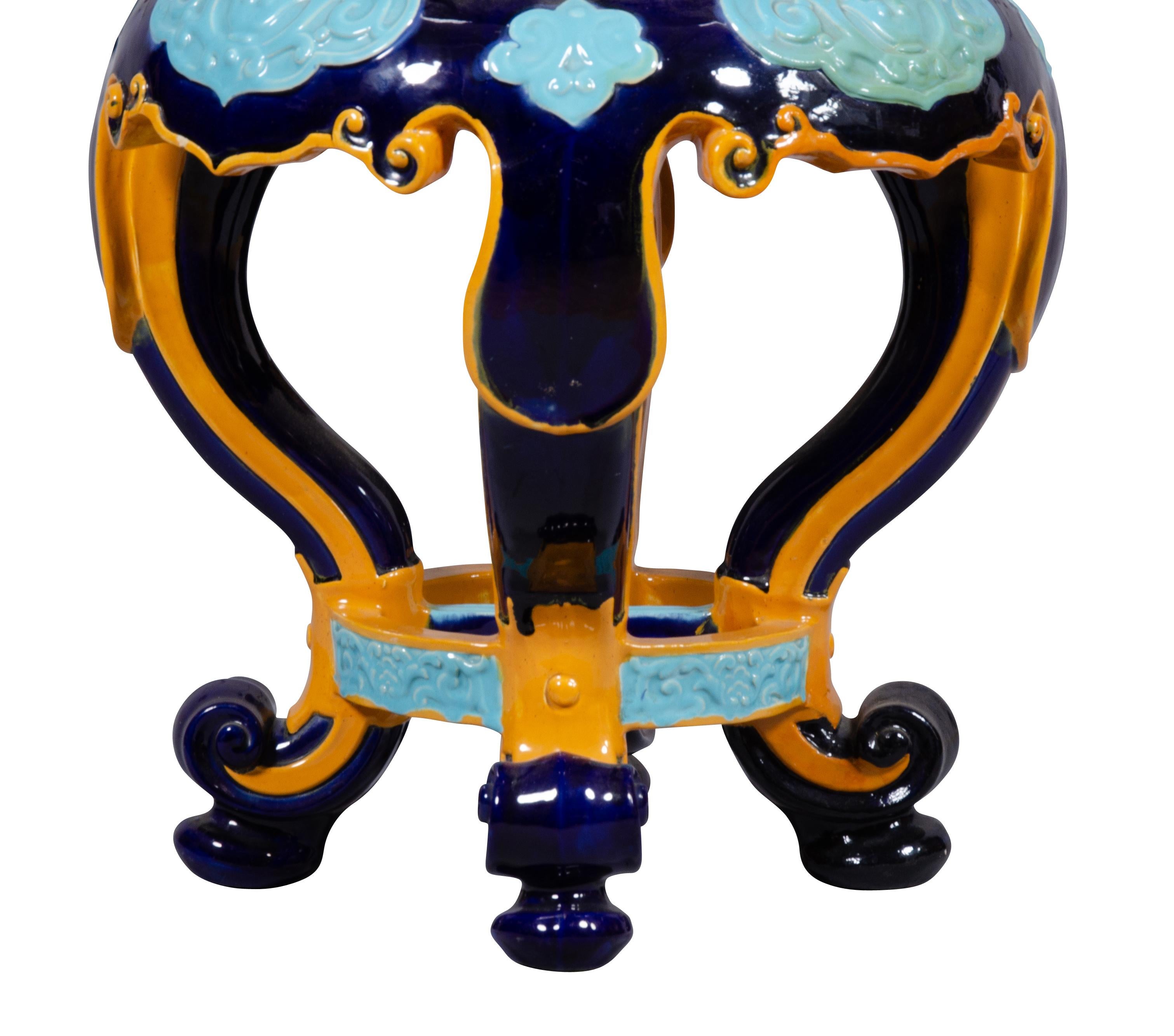 Minton Majolica Garden Seat In Good Condition In Essex, MA