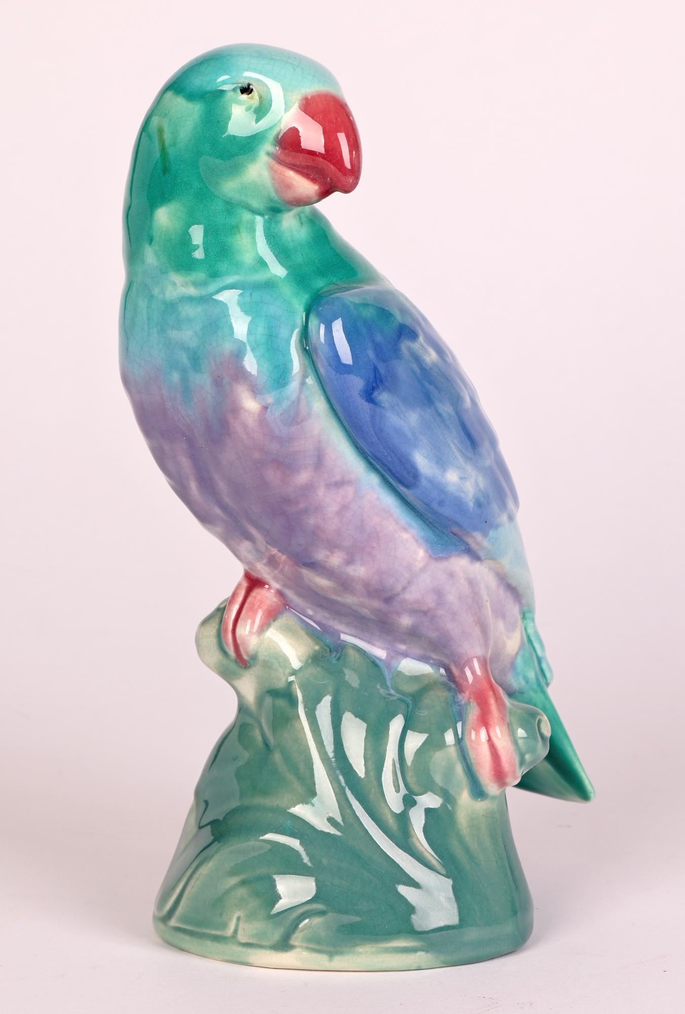 Minton Majolica Glazed Pottery Parrot on Perch Figure In Good Condition In Bishop's Stortford, Hertfordshire