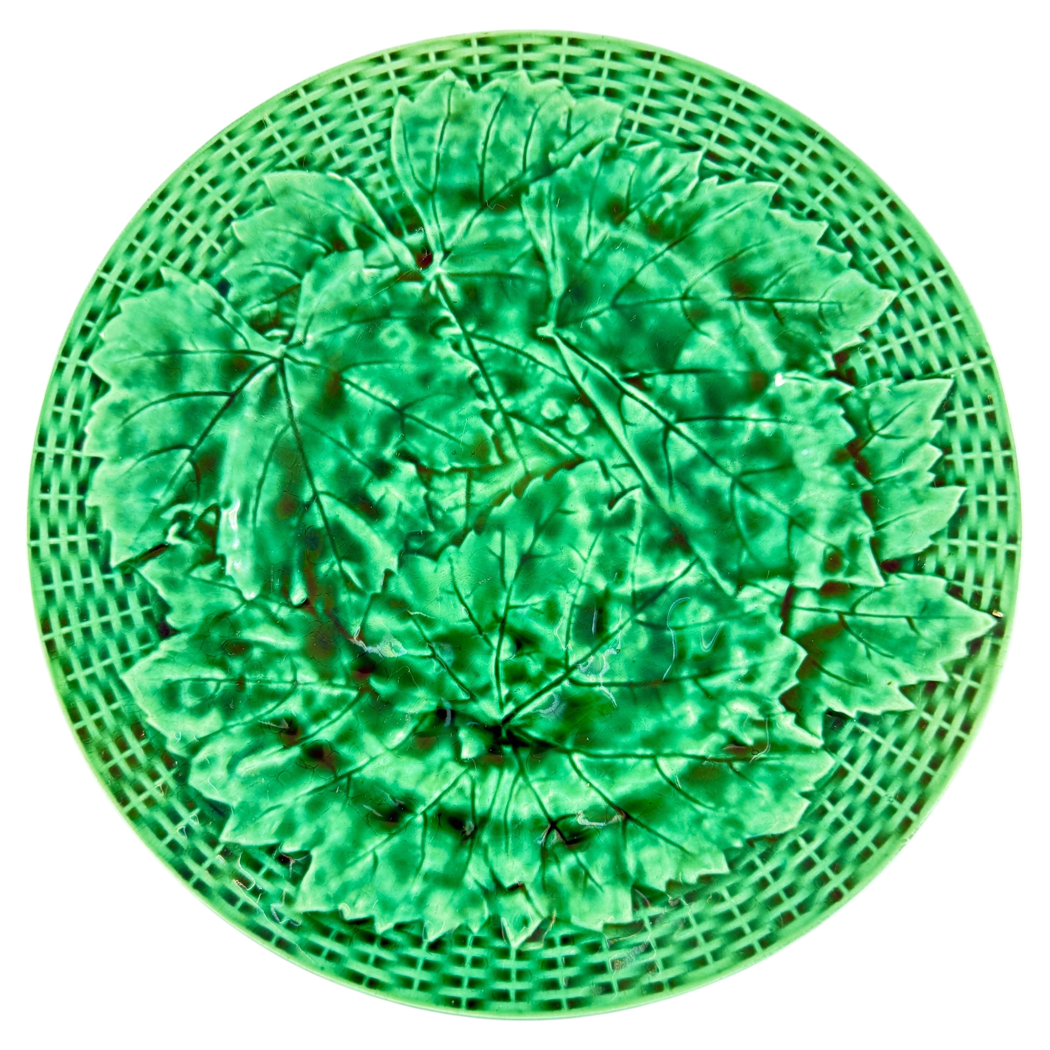 Piatto in maiolica di Minton Greene & Greene Leaf