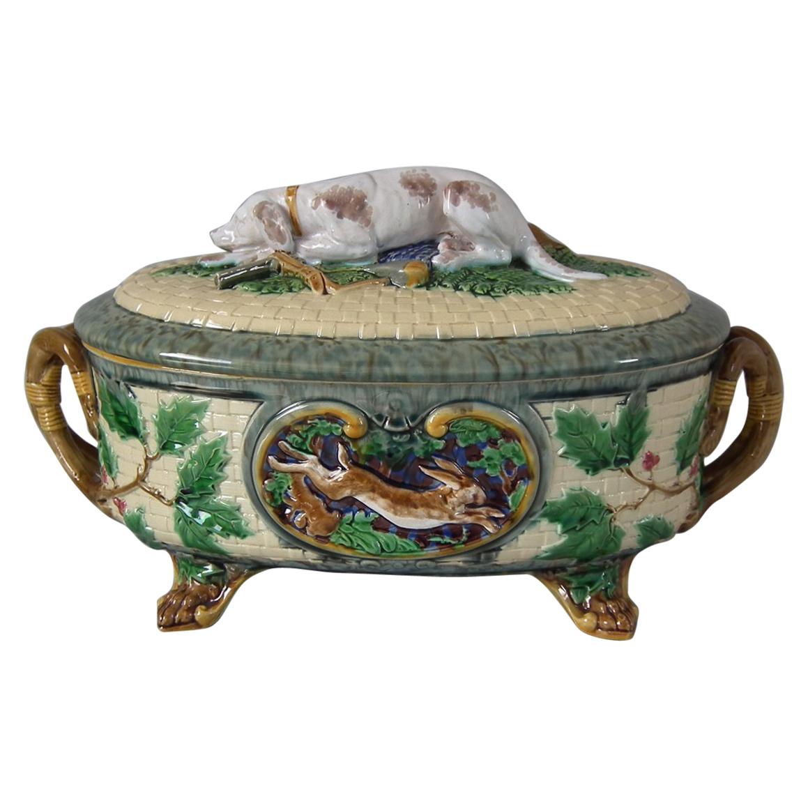 Minton Majolica Gun Dog Game Pie Dish With Liner