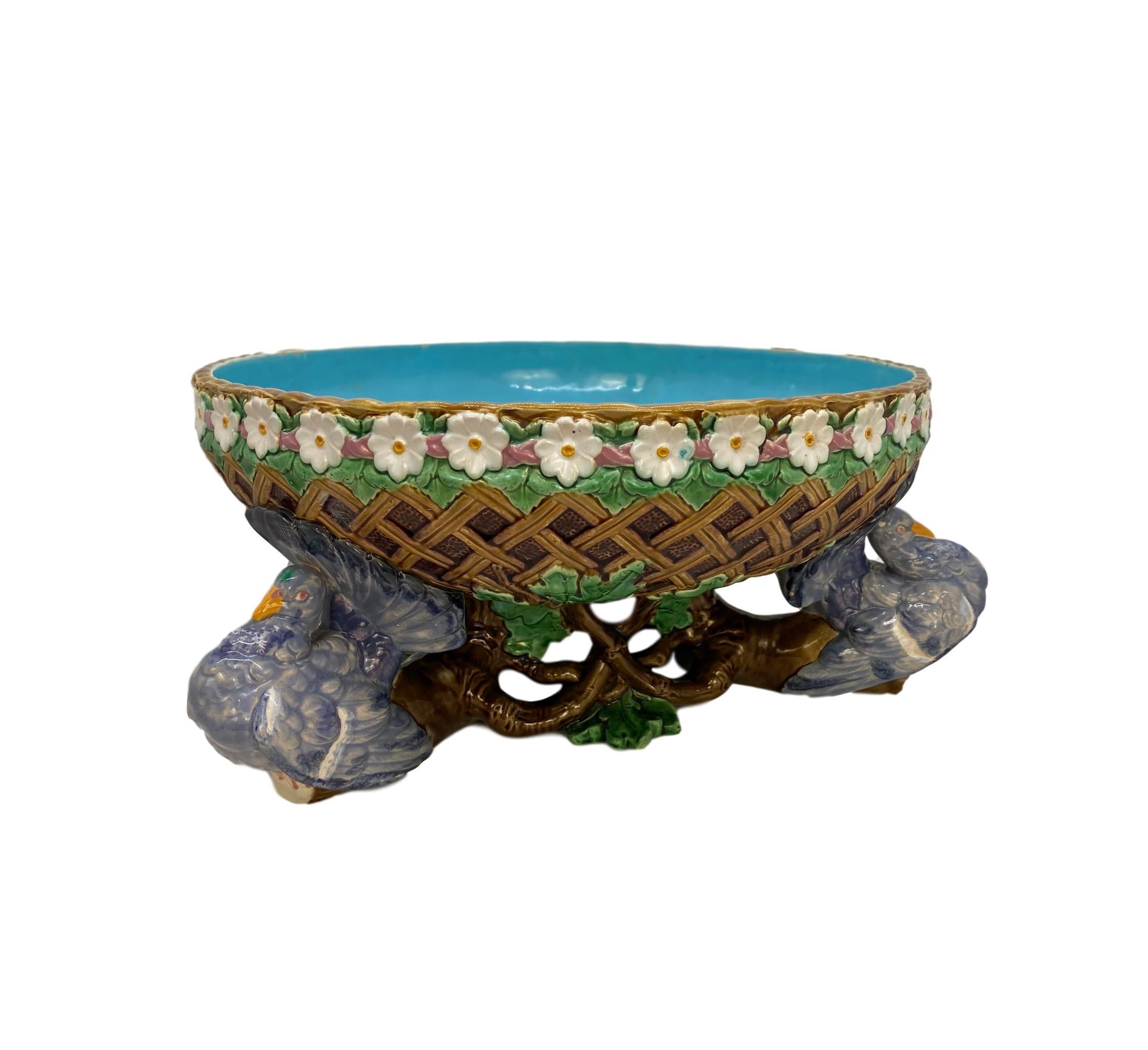 Molded Minton Majolica Large Fruit Bowl with Three Pigeons Support, English, Dated 1870 For Sale