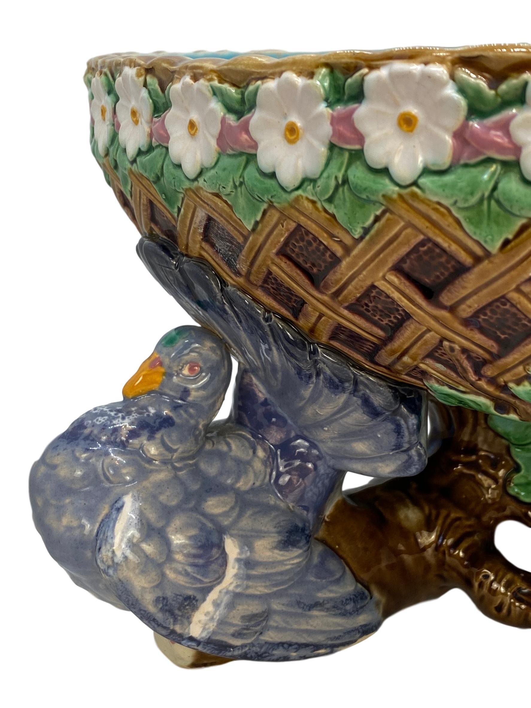 19th Century Minton Majolica Large Fruit Bowl with Three Pigeons Support, English, Dated 1870 For Sale