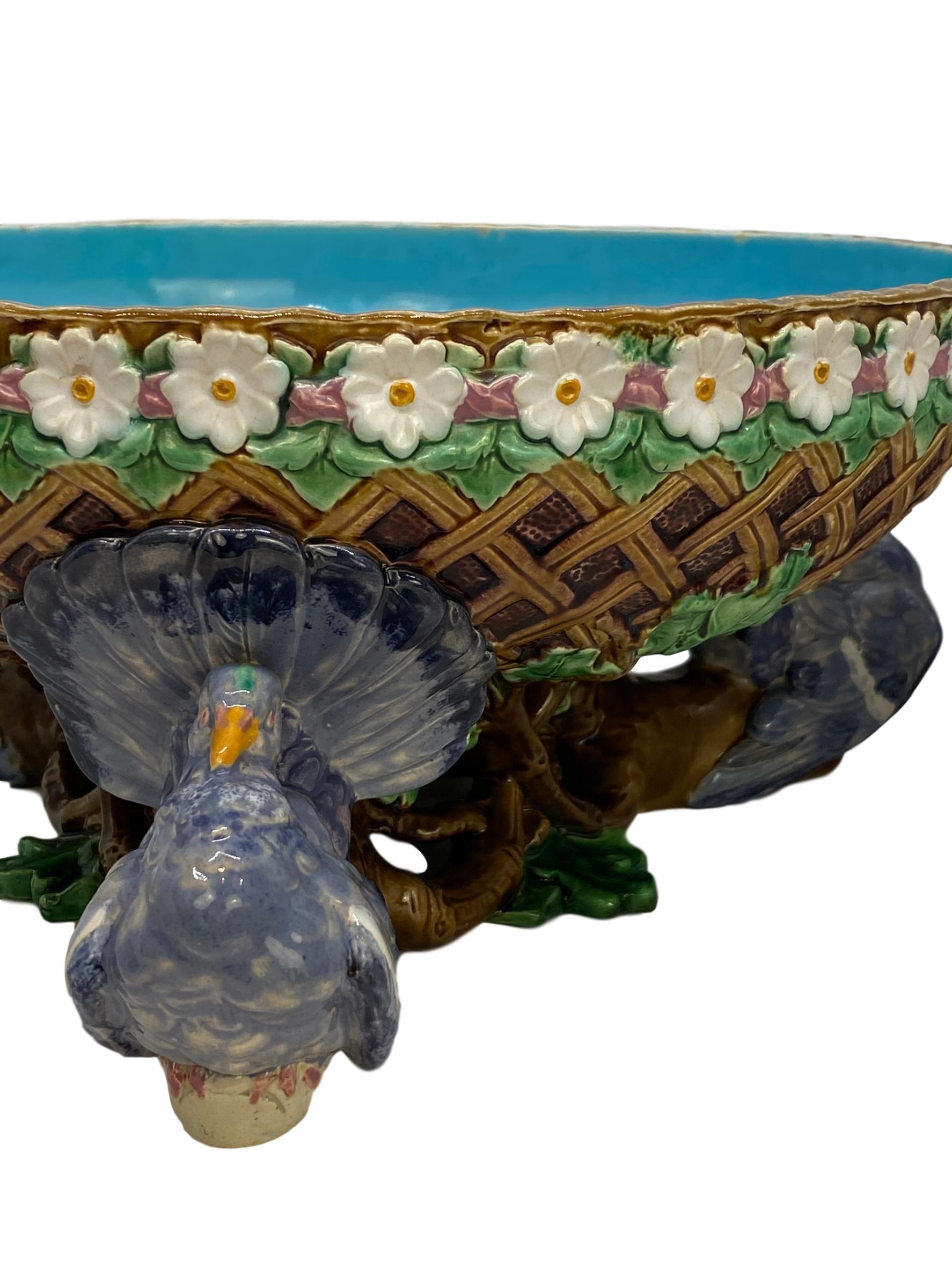 Minton Majolica Large Fruit Bowl with Three Pigeons Support, English, Dated 1870 For Sale 1