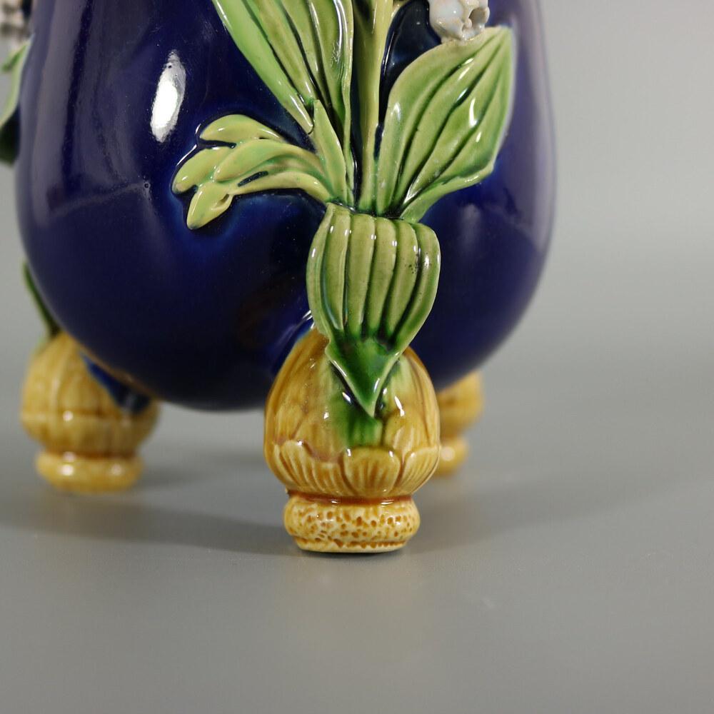 Minton Majolica Lily of the Valley Bulbs Vase For Sale 6