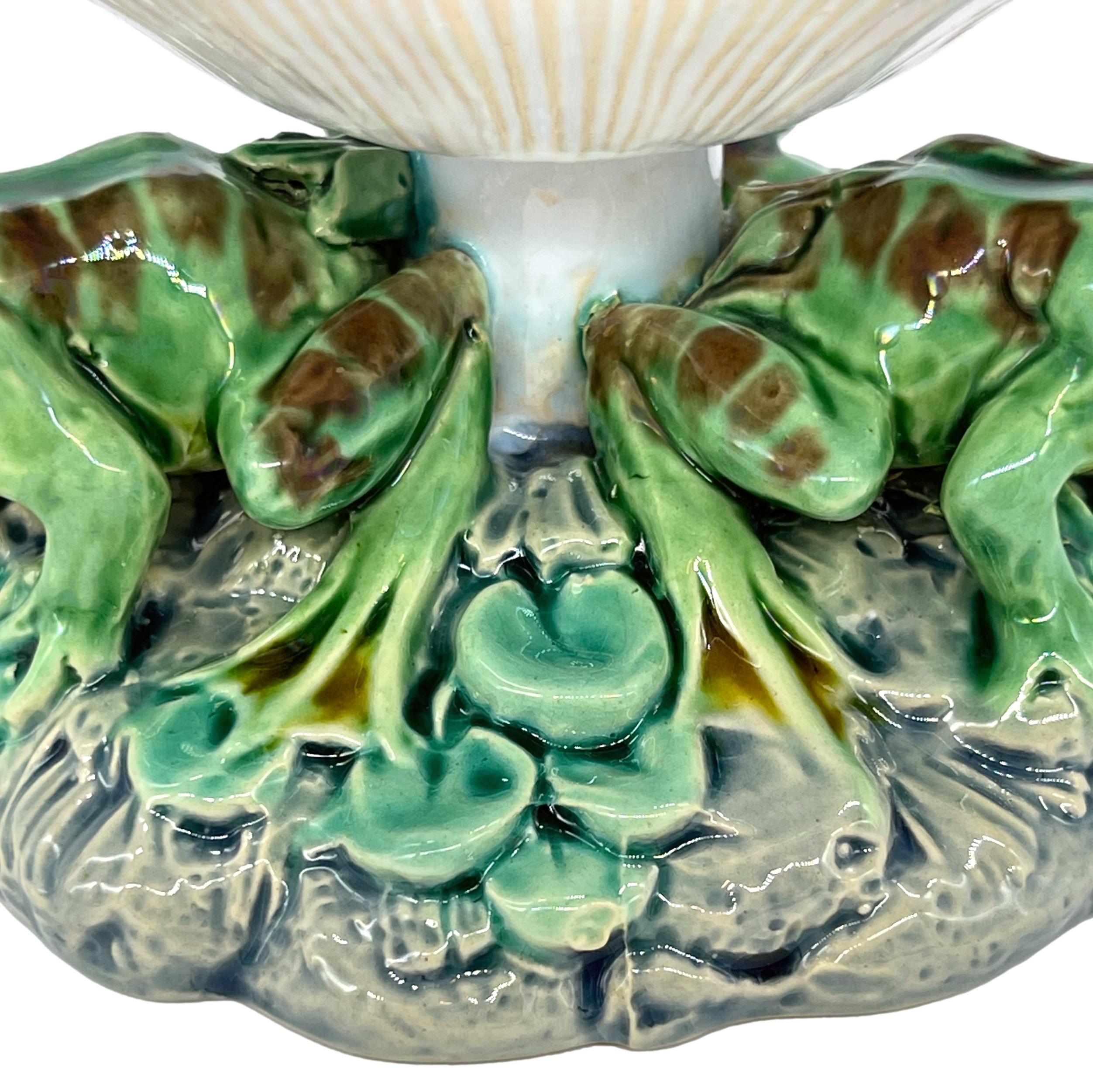 Minton Majolica Mushroom Tazza with Three-Frog Base, English, Dated 1868 For Sale 2