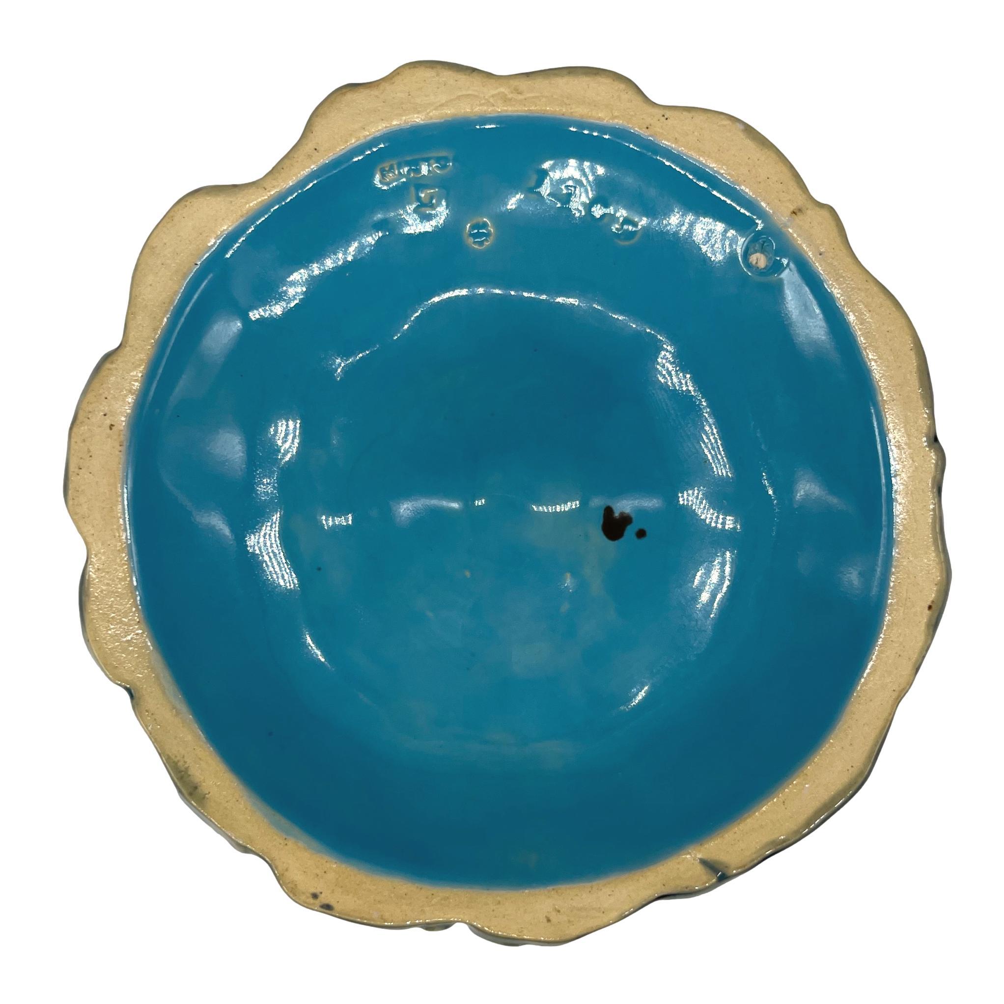 Minton Majolica Mushroom Tazza with Three-Frog Base, English, Dated 1868 For Sale 5