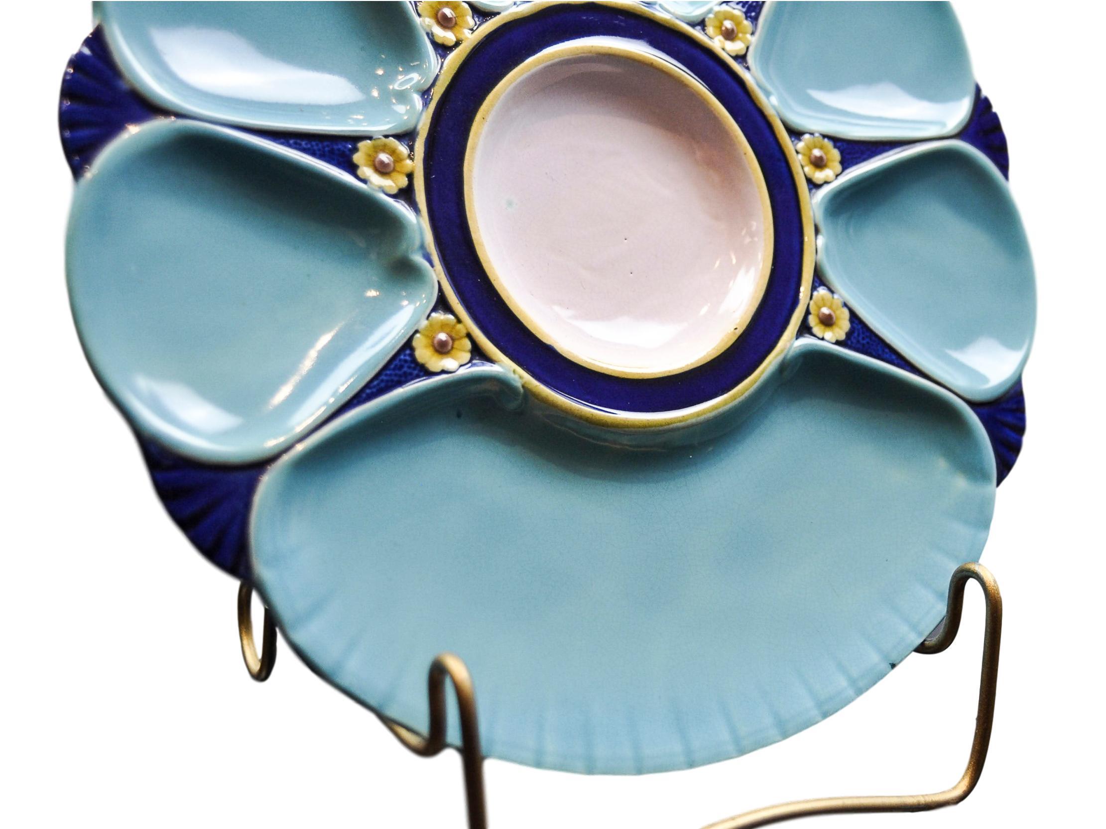 Minton Majolica Oyster Plate In Good Condition In Banner Elk, NC