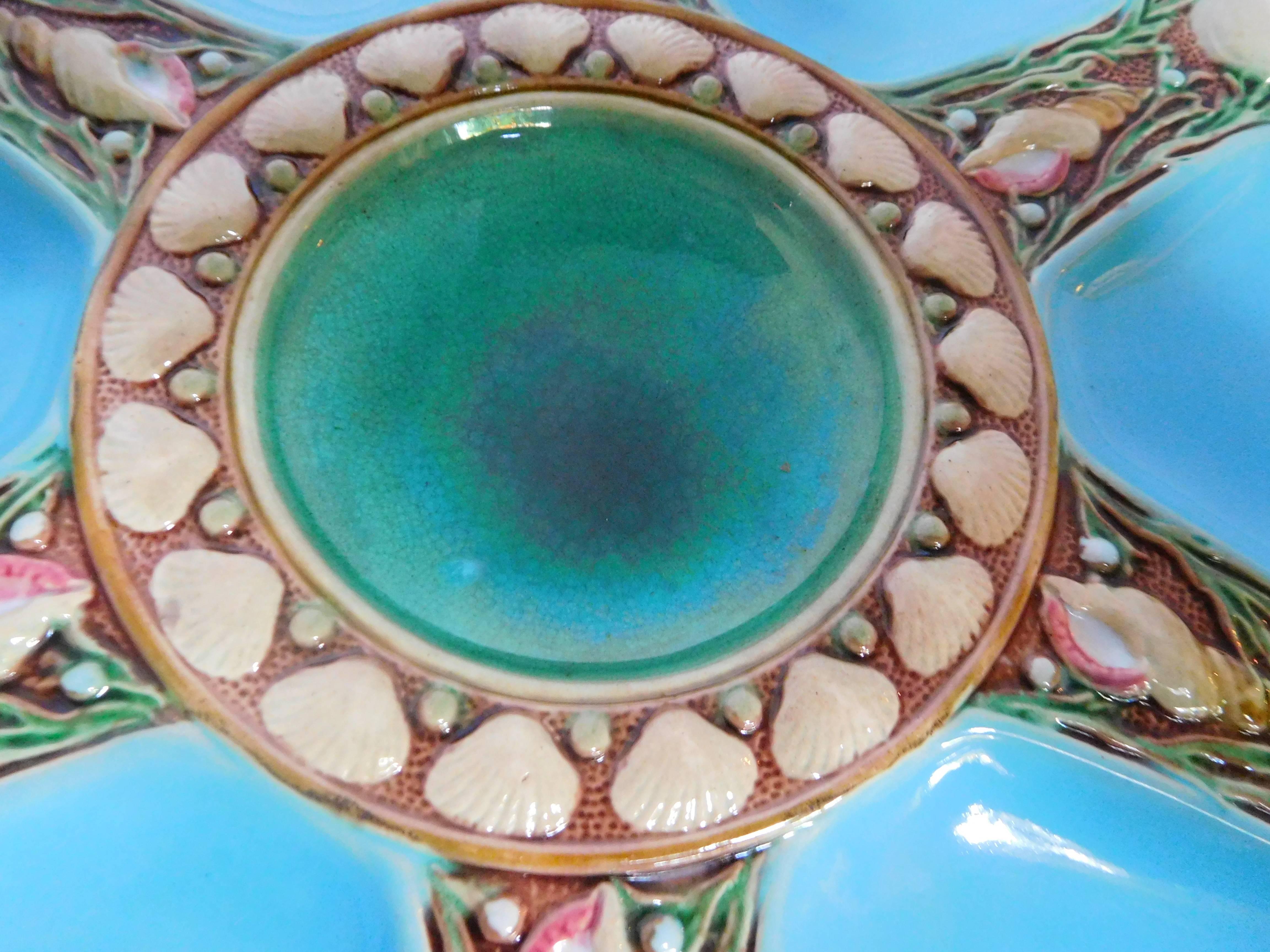 Minton Majolica Oyster Plate in Turquoise and Green, England, 1868 In Excellent Condition In Quechee, VT