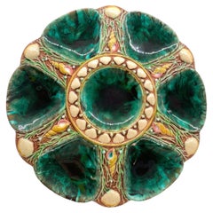 Assiette à huîtres Minton « Mountainite », anglaise, datée de 1873