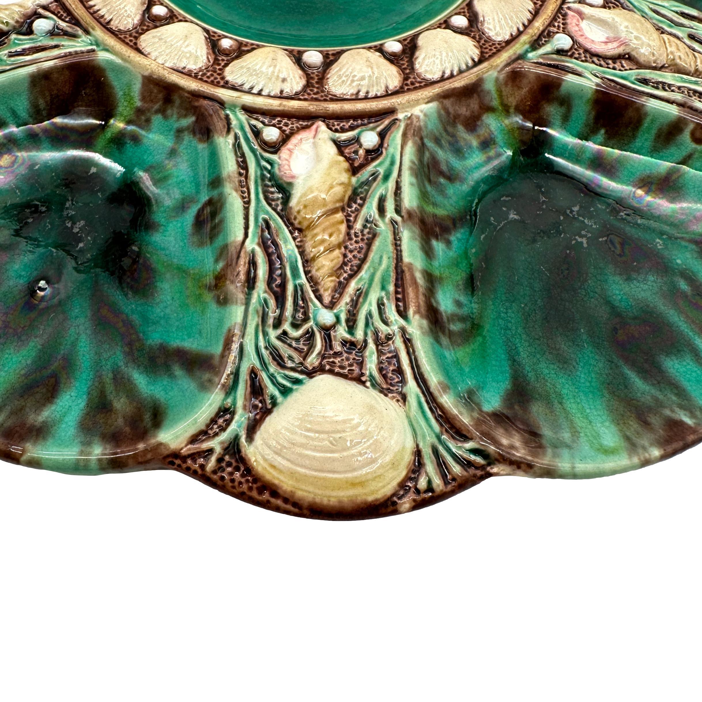 Minton Majolica Oyster Plate, Mottled Leopard Spots, English, Dated 1871 In Good Condition For Sale In Banner Elk, NC