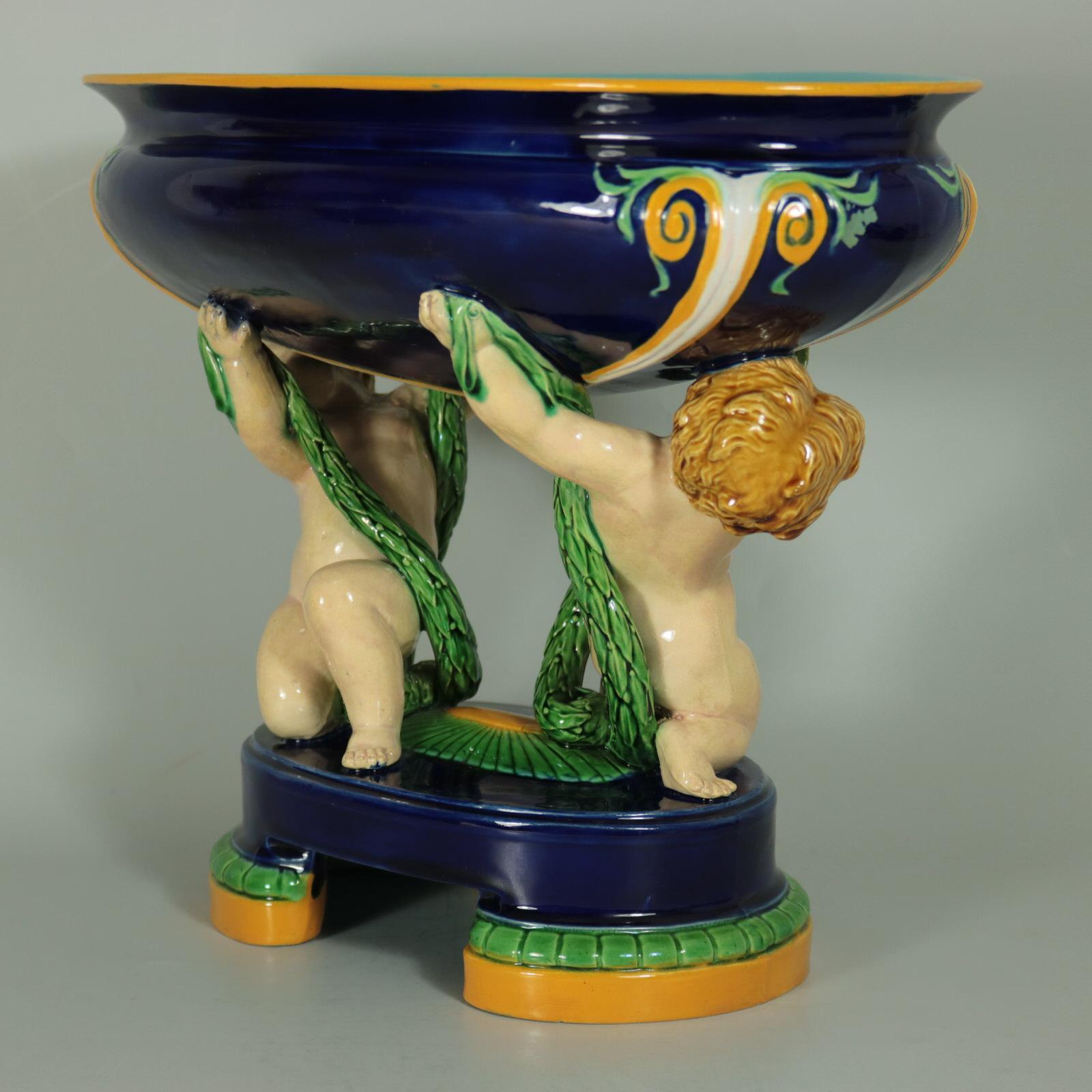 Minton Majolica Putti Figural Bowl In Good Condition For Sale In Chelmsford, Essex
