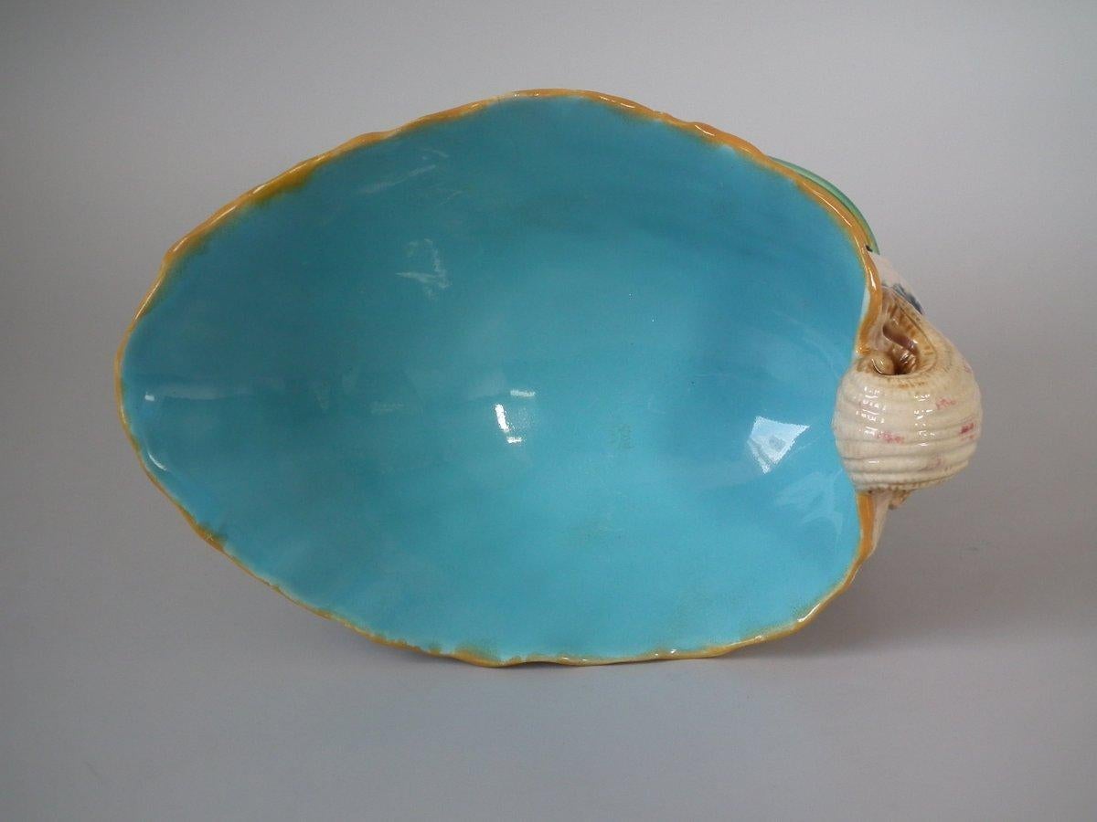 Minton Majolika Servierschale mit Triton und Muscheln im Angebot 2