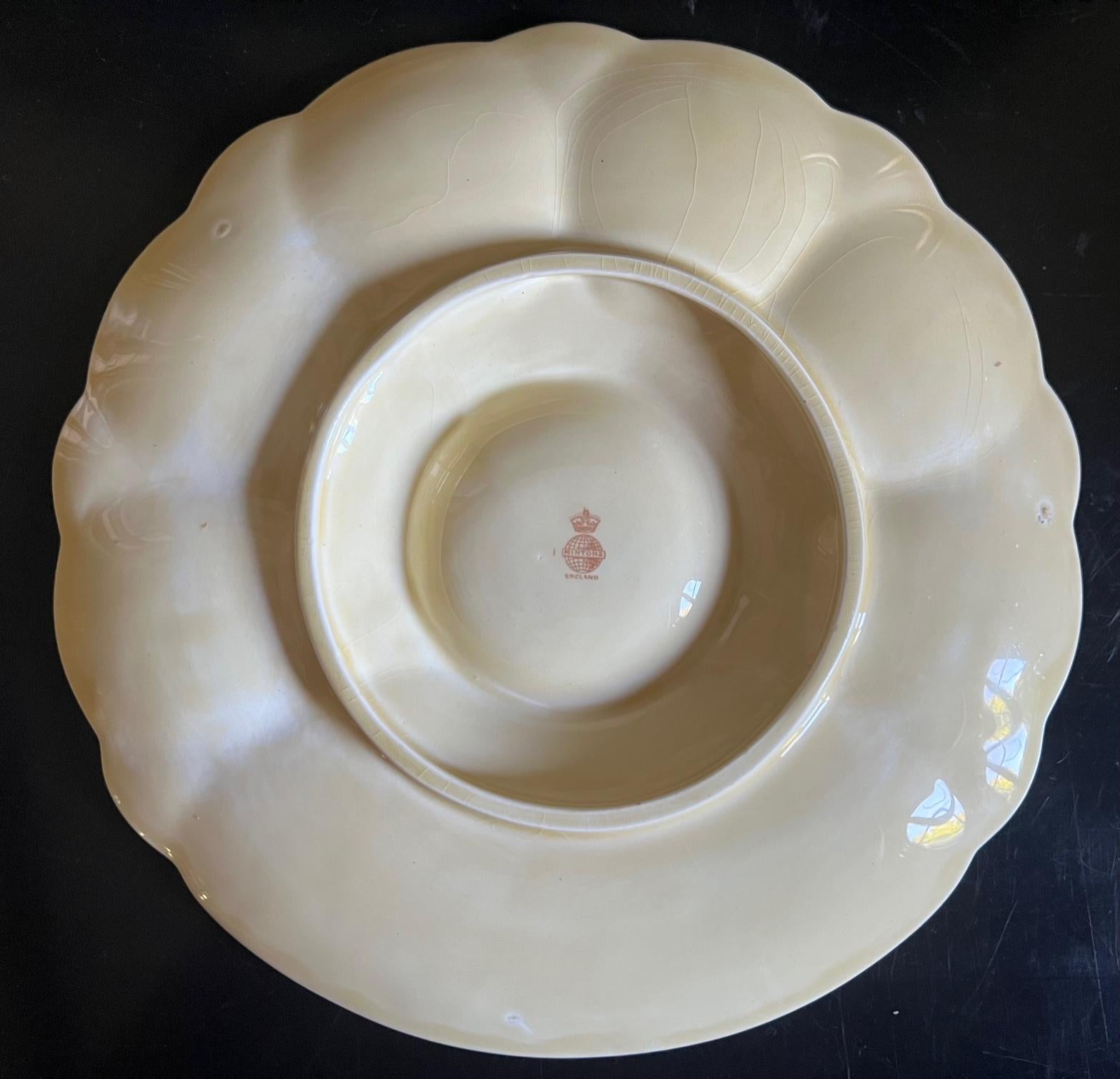 Early 20th Century Minton Oyster Plate Cream With Pink Flowers, Circa 1900 For Sale