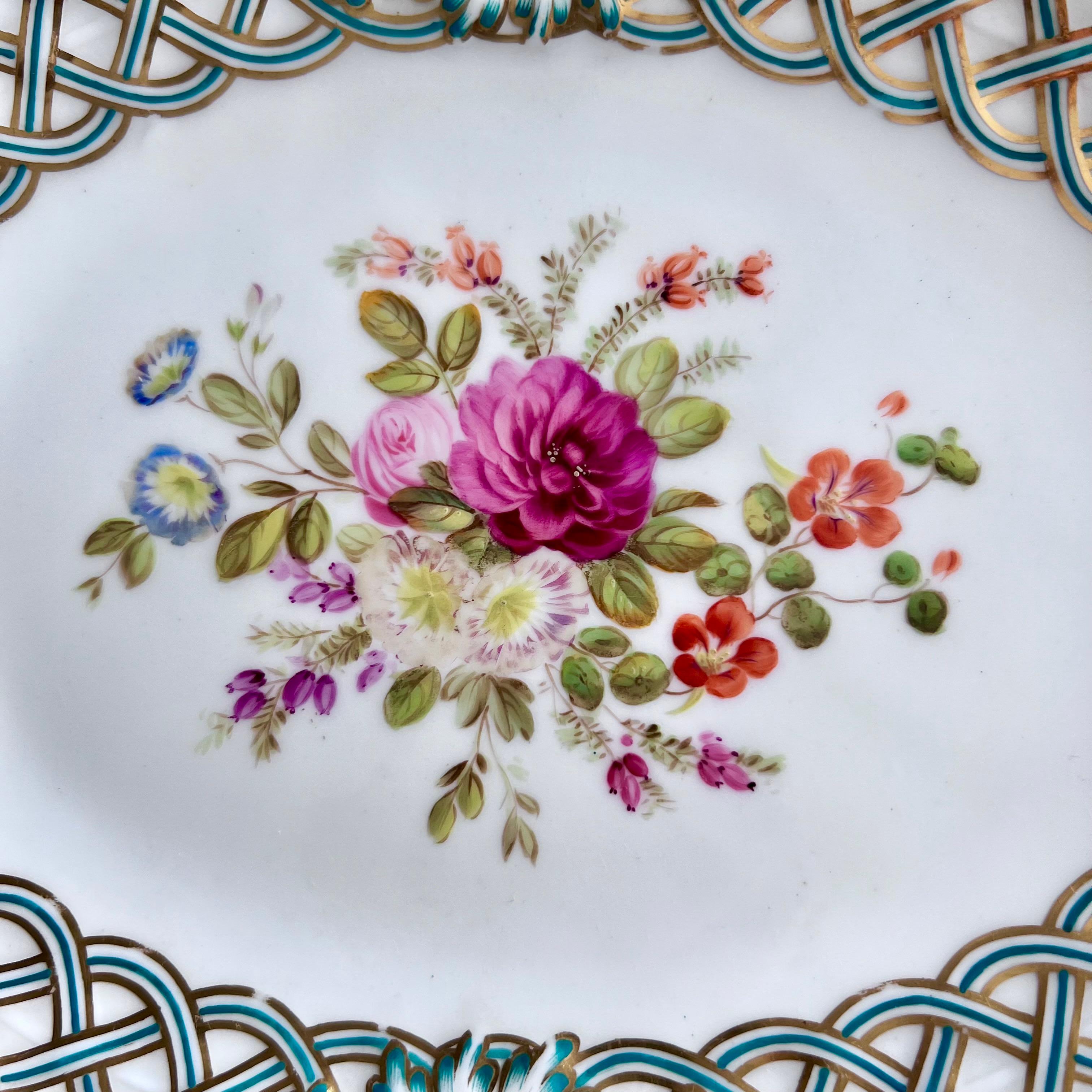 Pareja de platos ovalados Minton, Newcastle en relieve, Flores J. Bancroft, 1857 en Bueno estado para la venta en London, GB