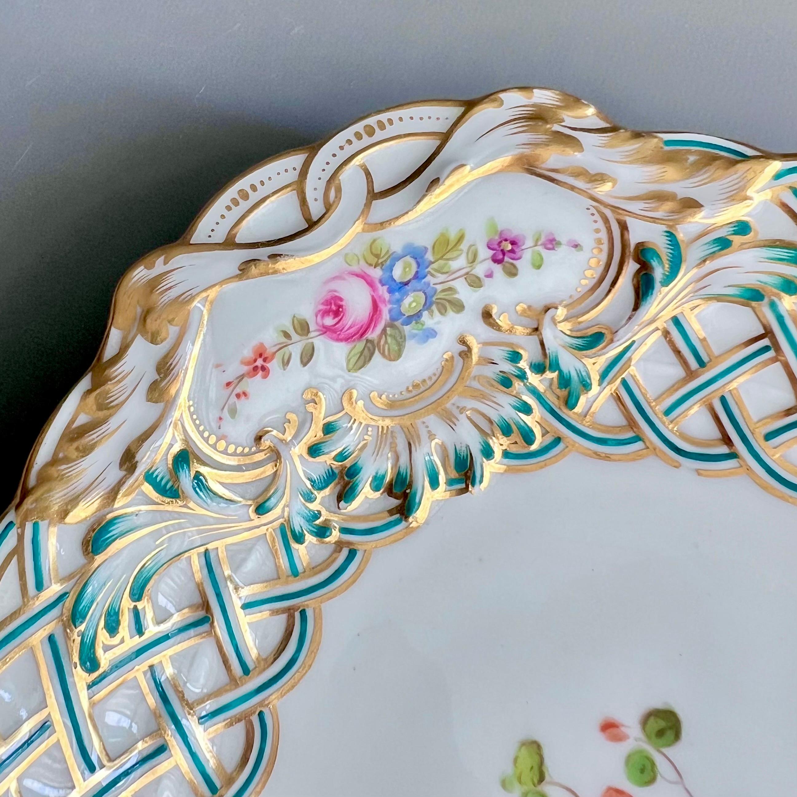 Pareja de platos ovalados Minton, Newcastle en relieve, Flores J. Bancroft, 1857 en venta 1