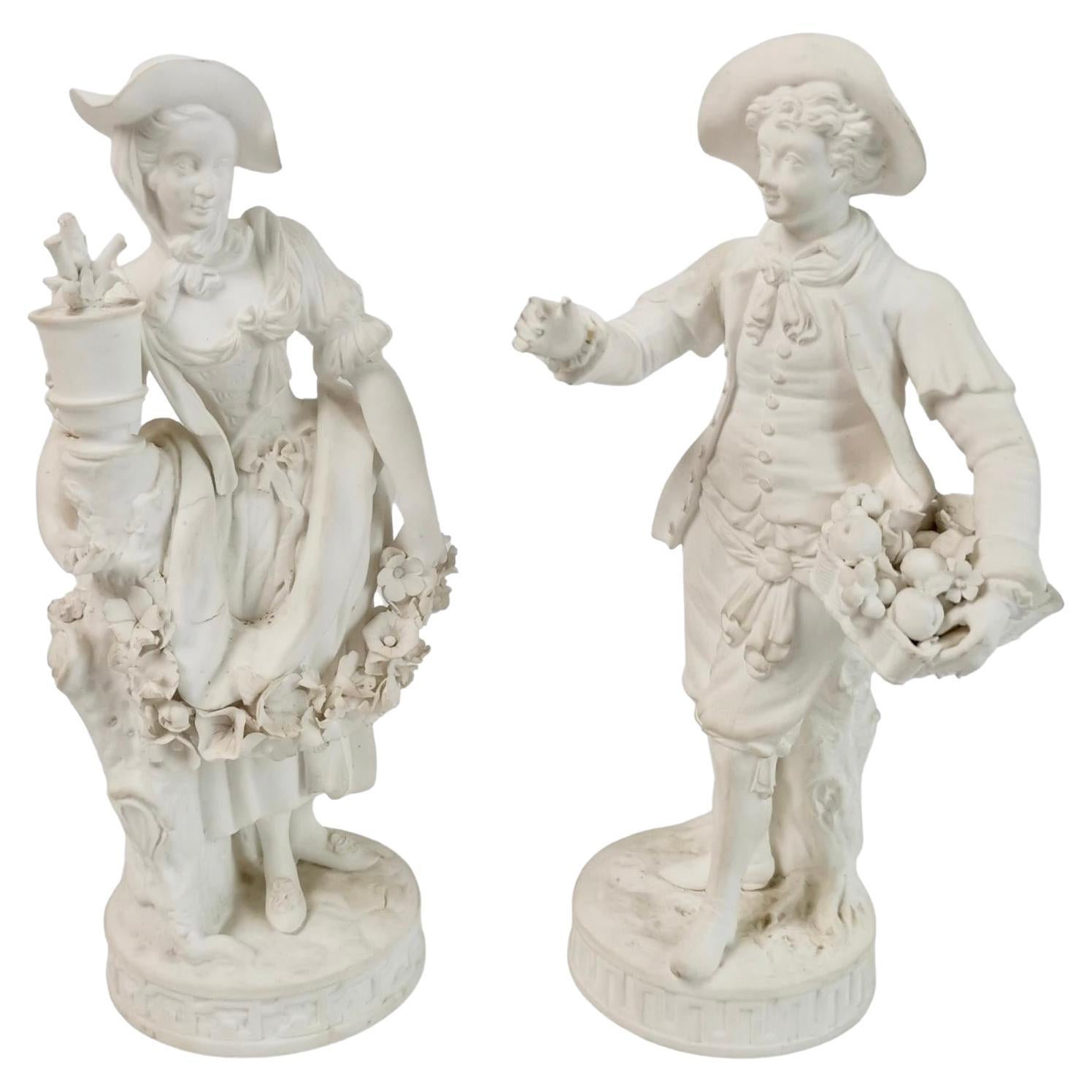 Paire de figurines en biscuit blanc de jardinière et de femme de Minton, datant d'environ 1835