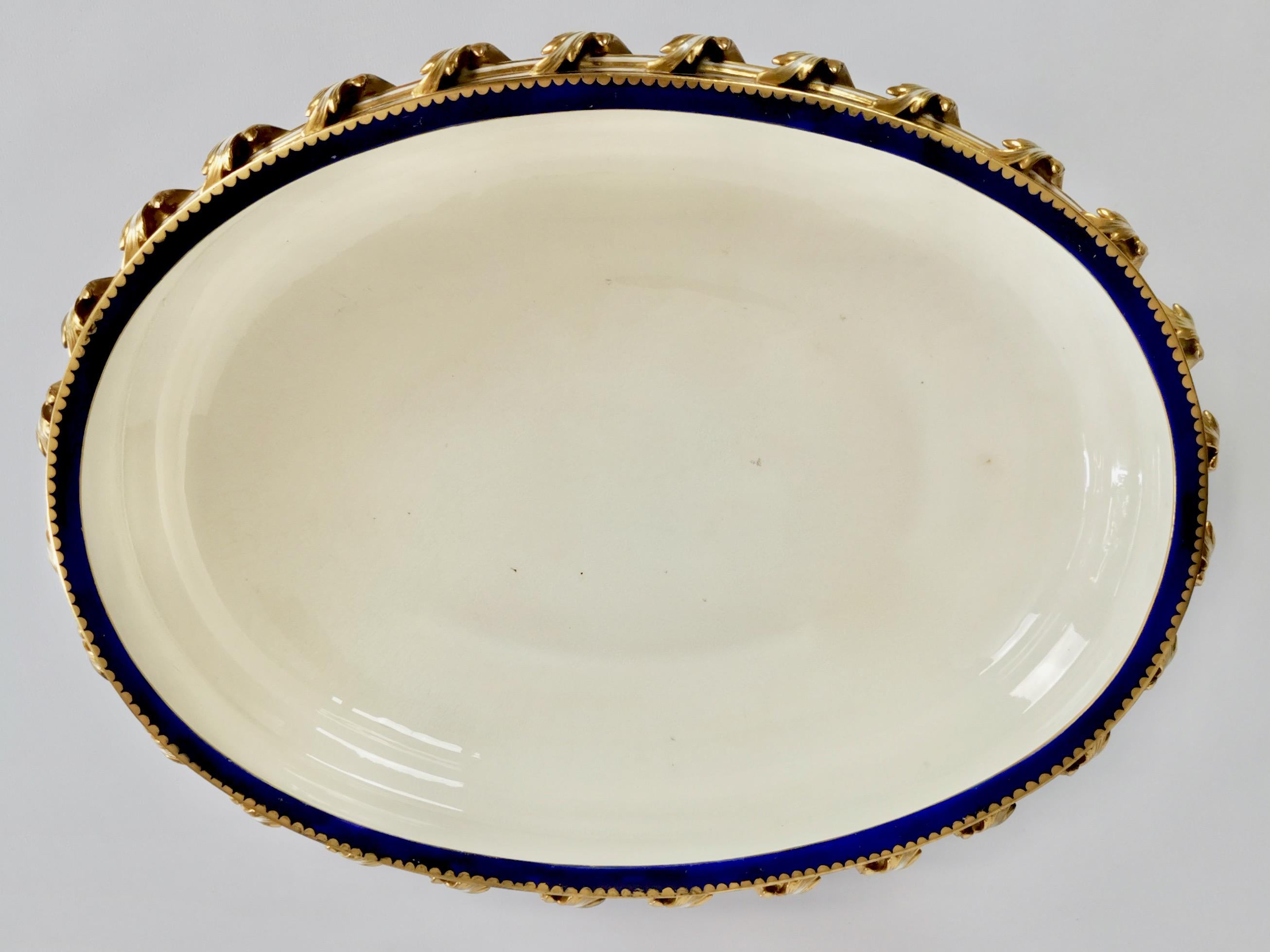 Minton-Porzellan-Mittelstück, Mazarine-blau mit Vergoldung, Svres-Stil, 1862-1870 im Angebot 7