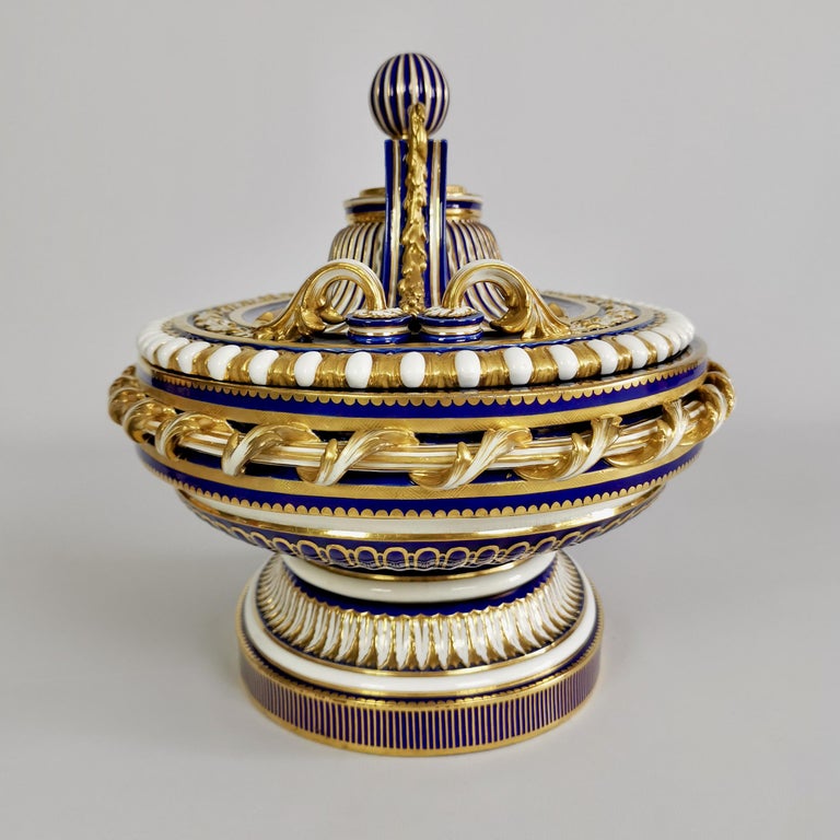 Victorian Minton Porcelain Centre Piece, Mazarine Blue with Gilt, Sèvres Style, 1862-1870 For Sale