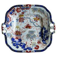 Antique Minton Porcelain Handled Dish or Plate in Imari Pattern 1052, English circa 1825