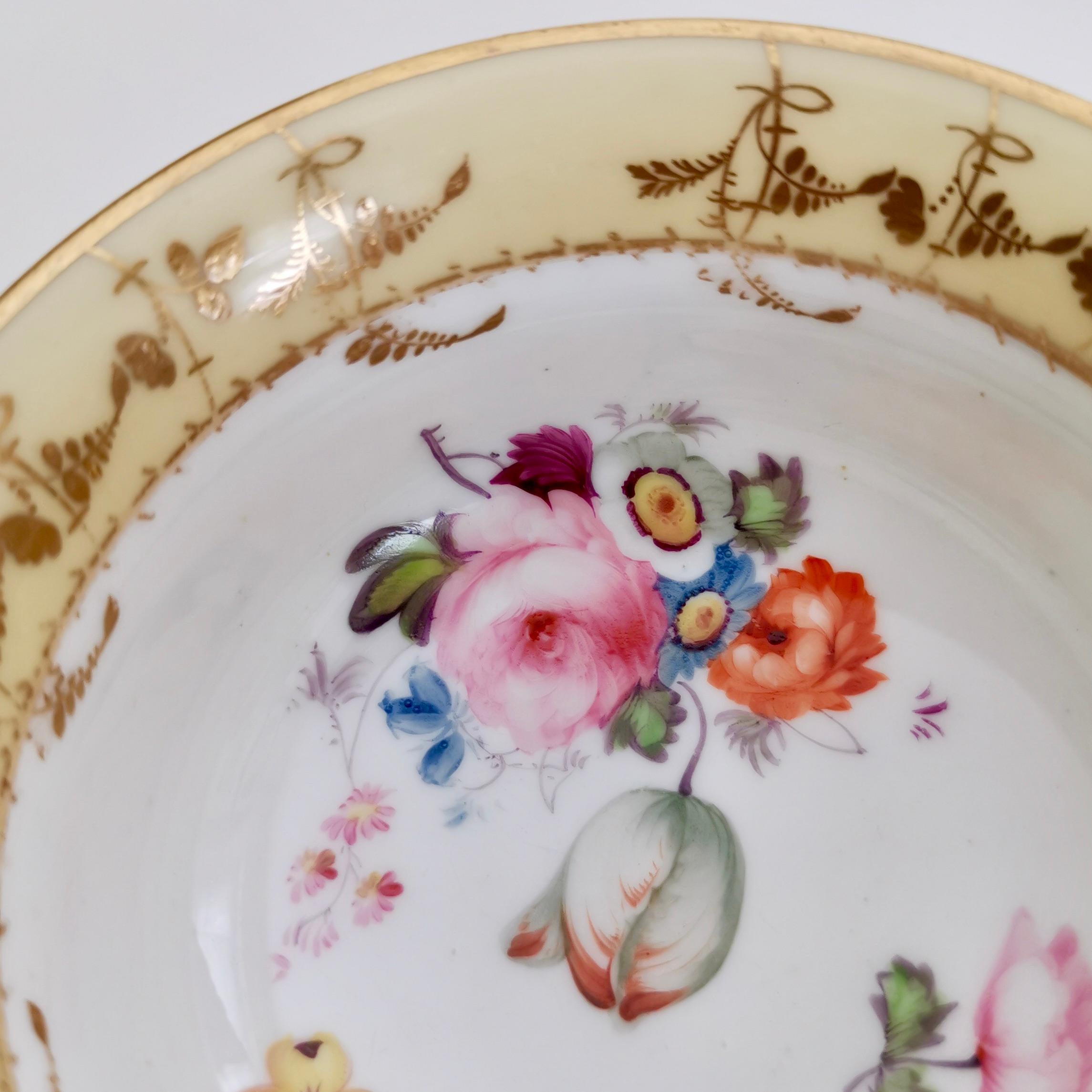 Minton Porcelain Teacup, Yellow with Hand Painted Flowers, Regency, circa 1825 2