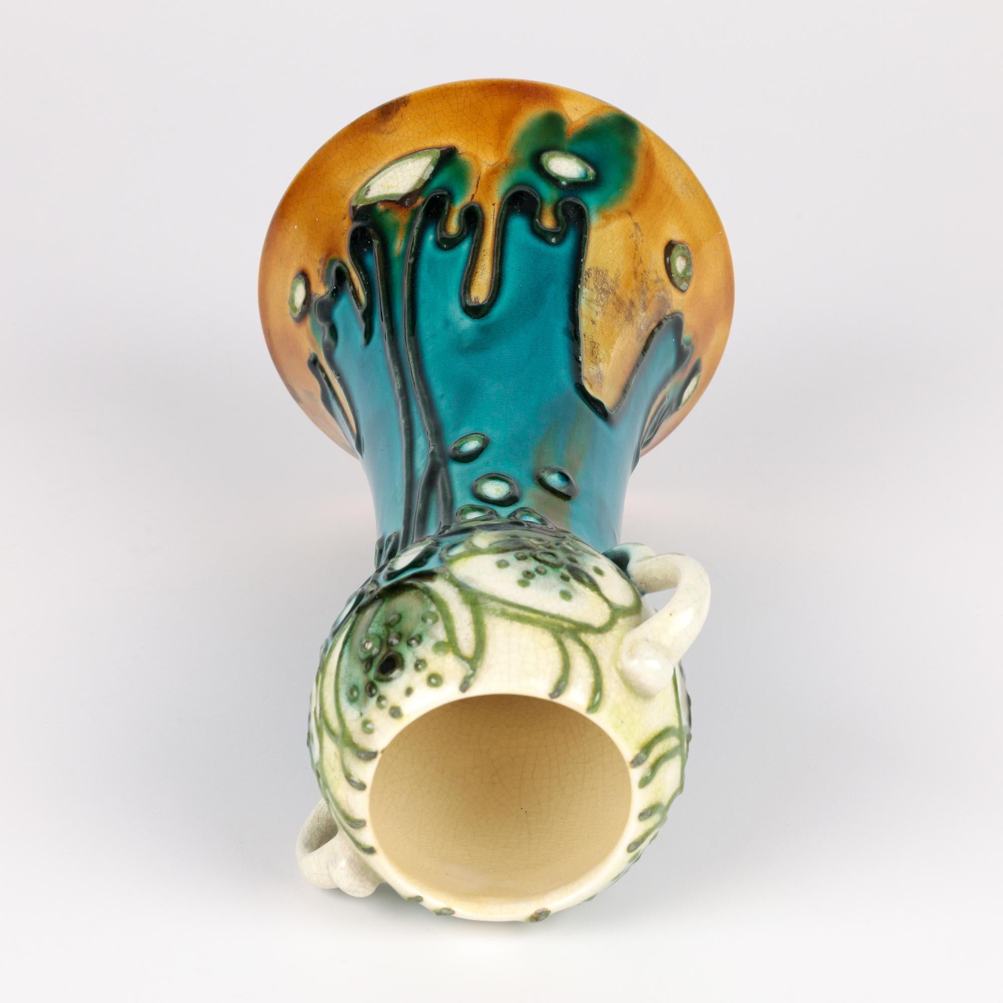 Poterie d'art sécessionniste de Minton vase à fleurs stylisées en tubes n° 41 en vente 9
