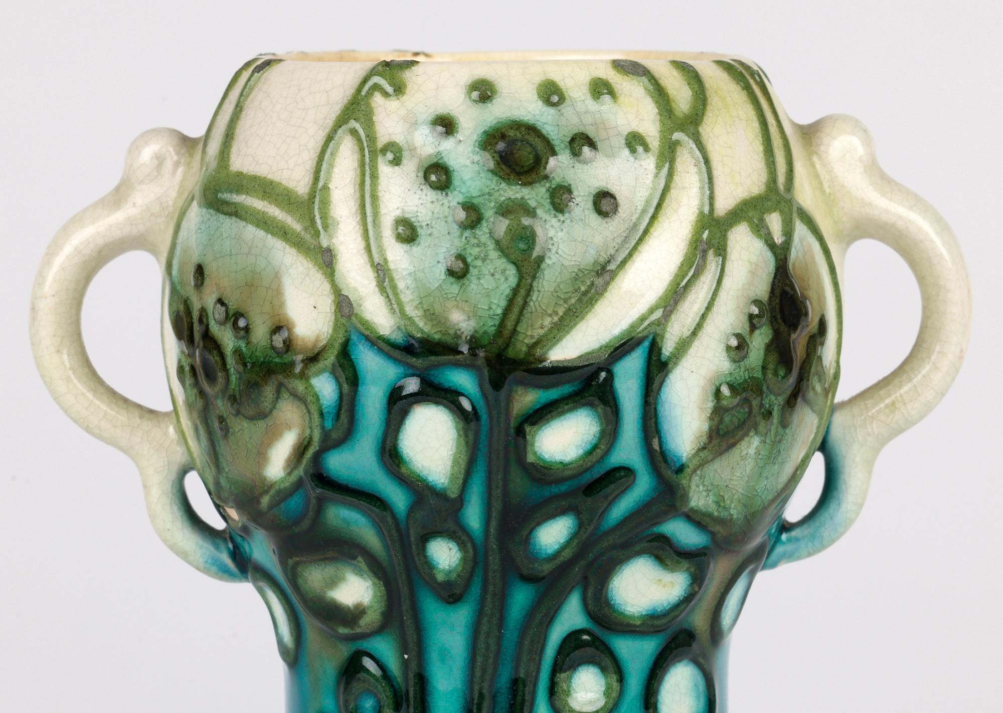 Poterie d'art sécessionniste de Minton vase à fleurs stylisées en tubes n° 41 en vente 12