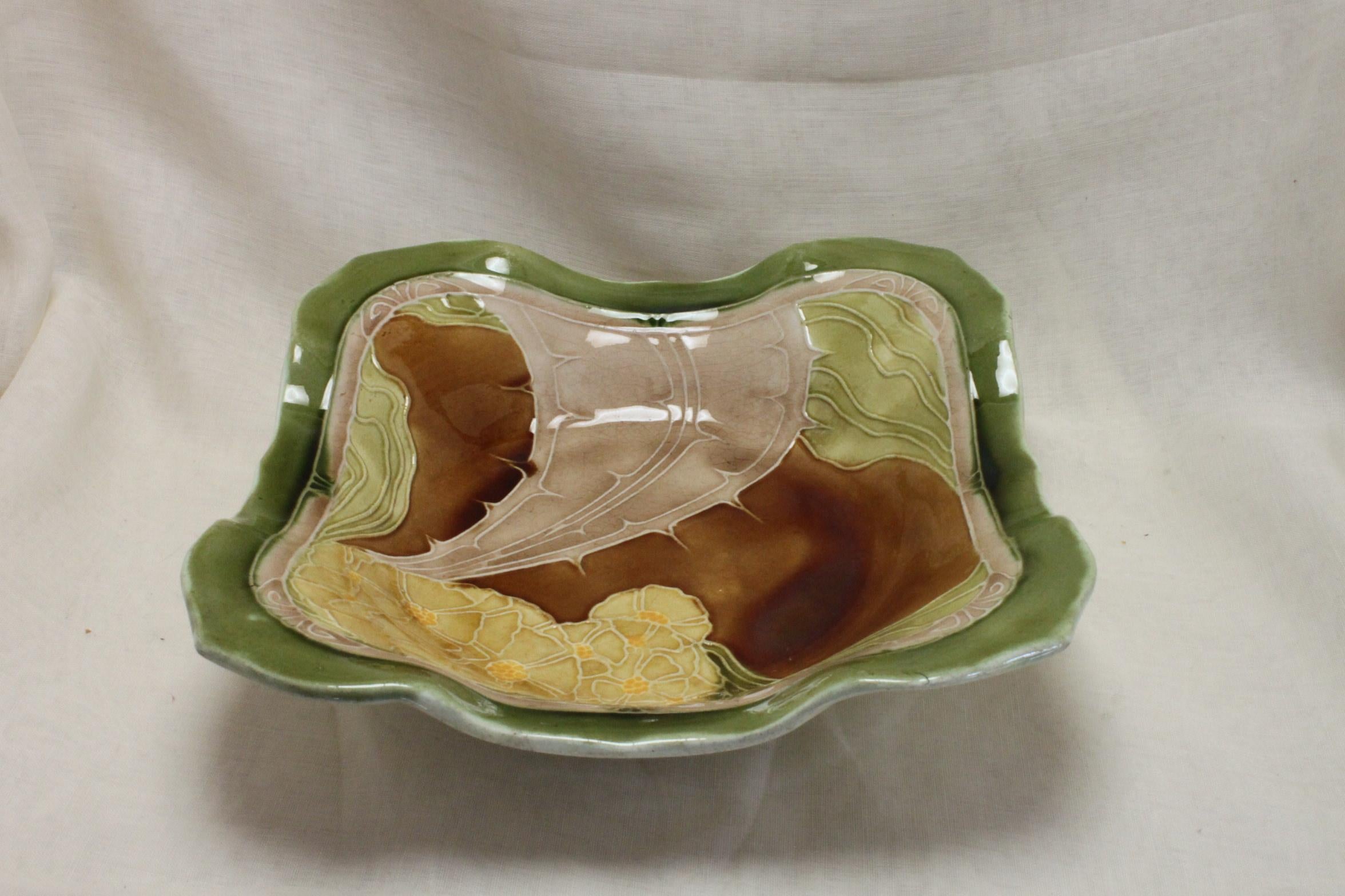 This Minton fruit bowl is from their 