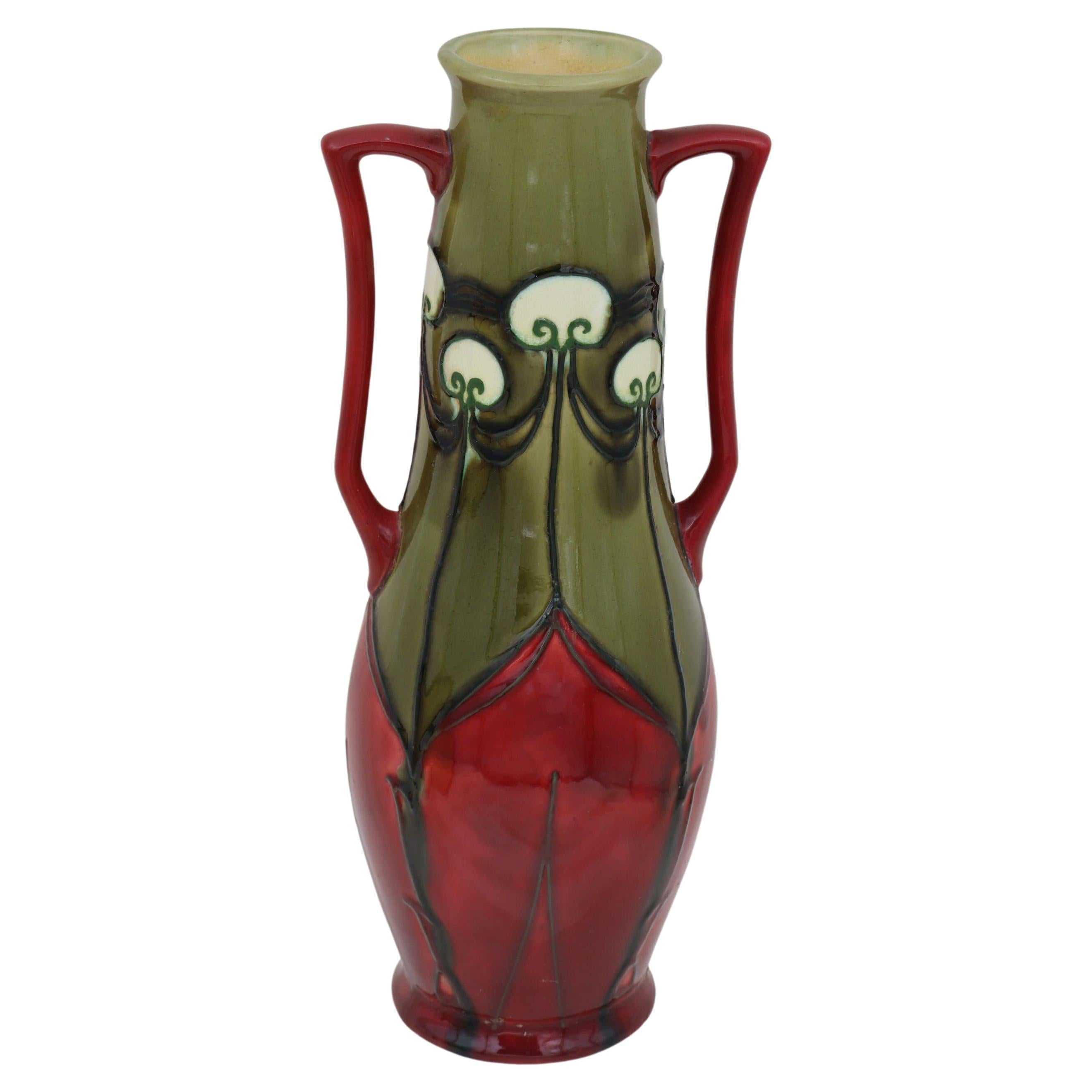 Minton Secessionist ware vase pattern number 10 For Sale
