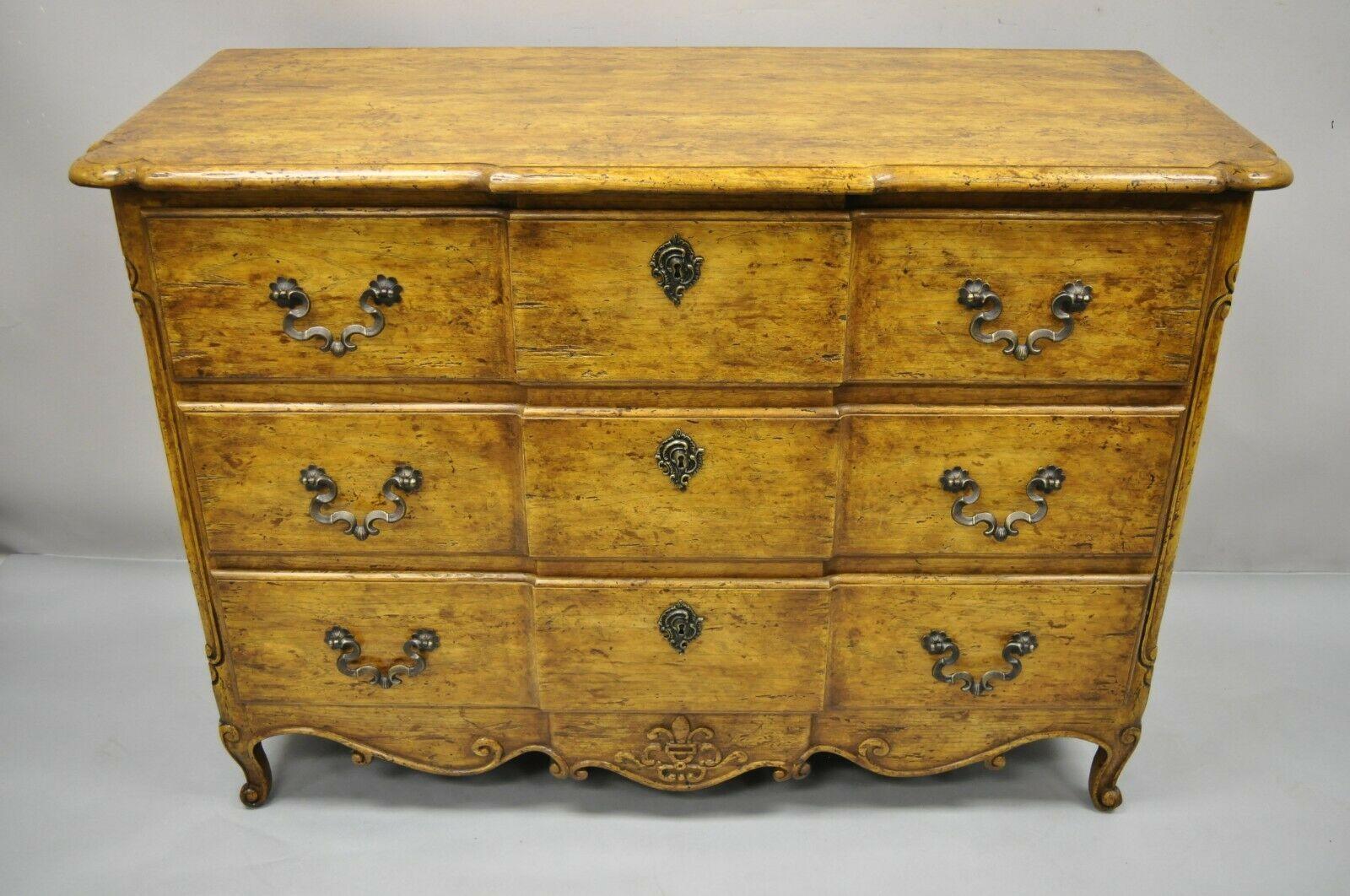 Minton Spidell 3 Drawer French Provincial Commode Bachelor Chest Dresser. Item features solid wood construction, beautiful wood grain, distressed finish, nicely carved details, original label, 3 drawers, cabriole legs, quality craftsmanship, great