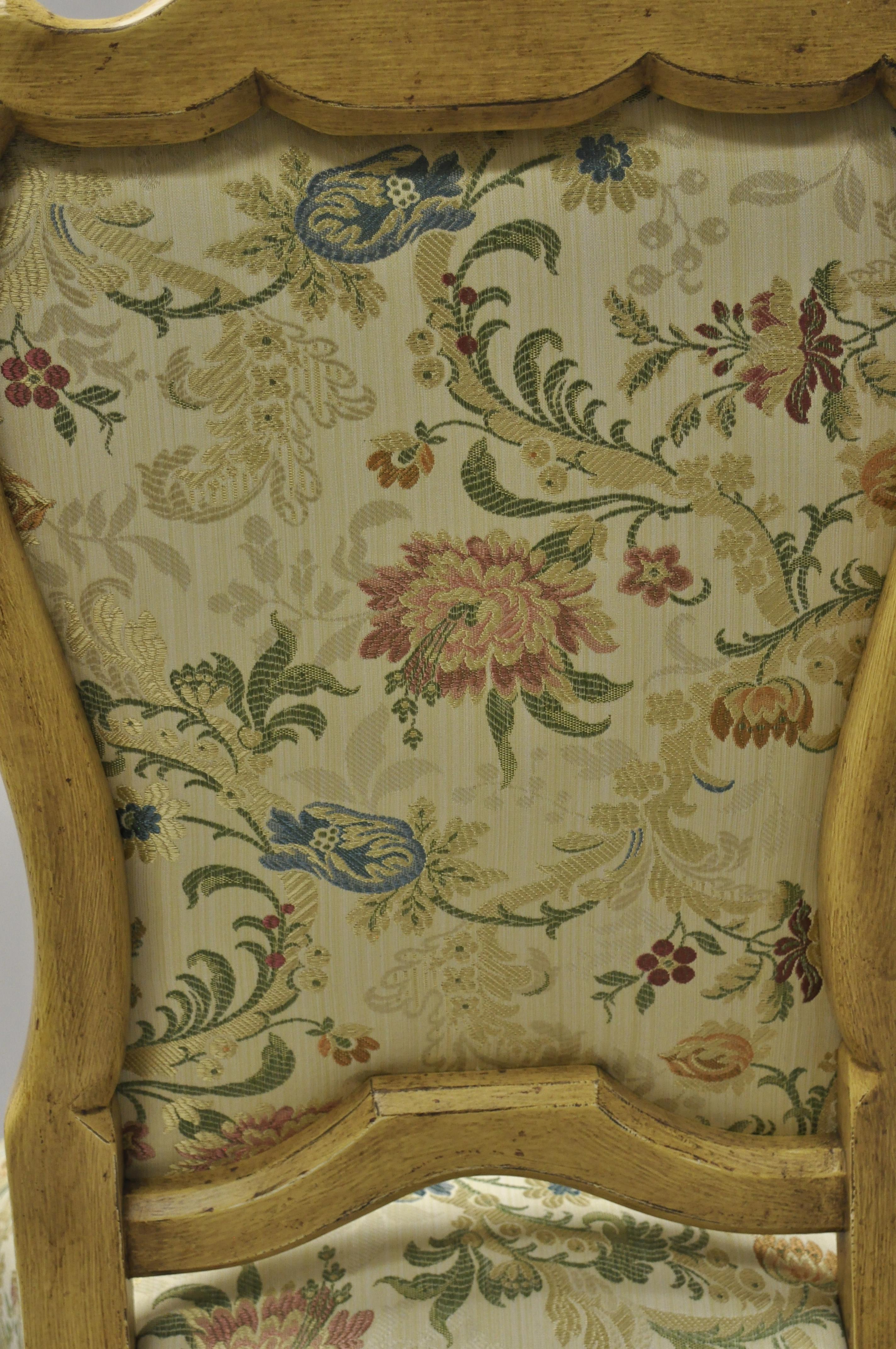 Chaises de salle à manger italiennes Regency Rococo peintes en crème Minton Spidell, lot de 4 en vente 5