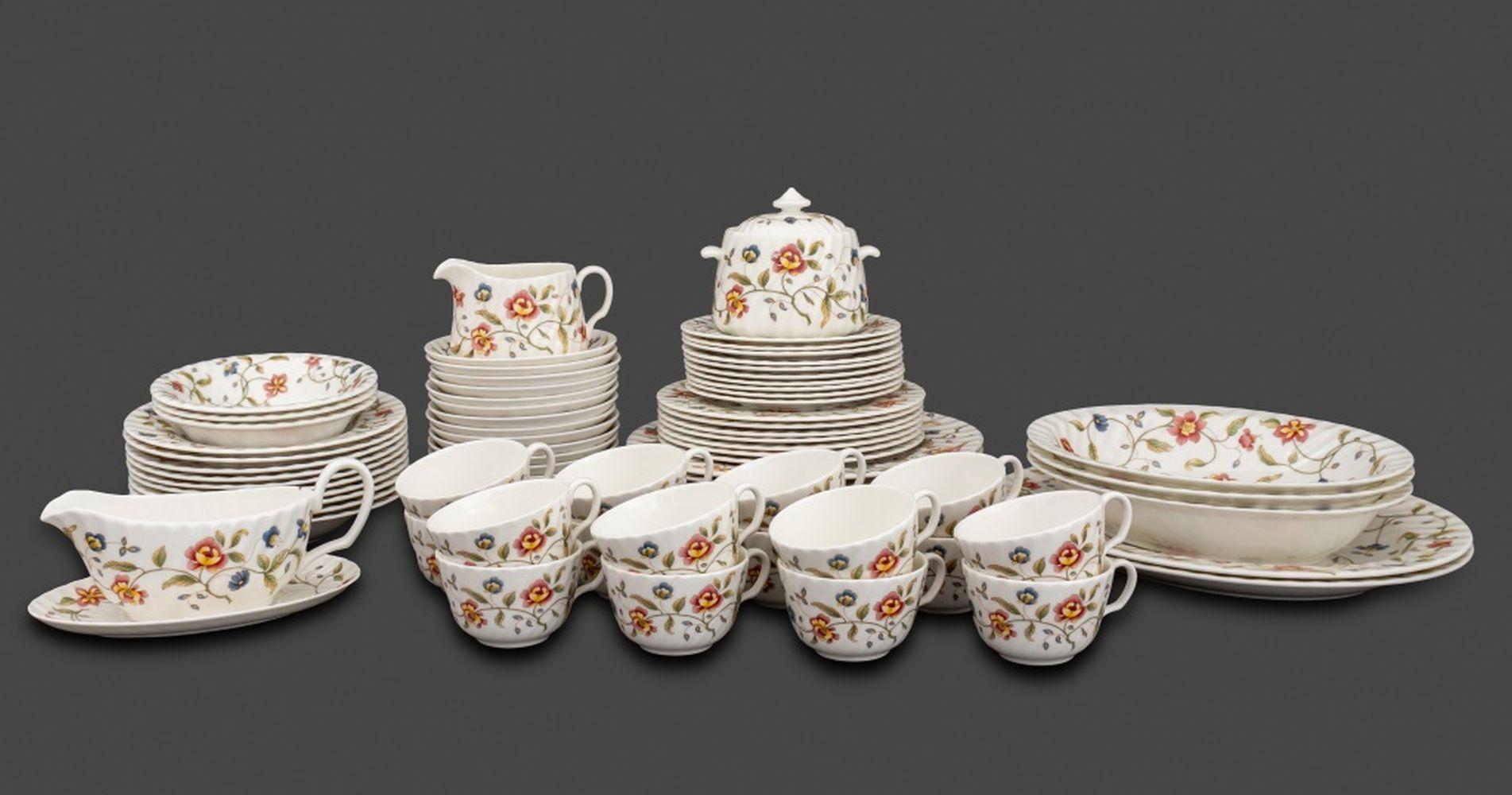 Service de table en porcelaine Minton 