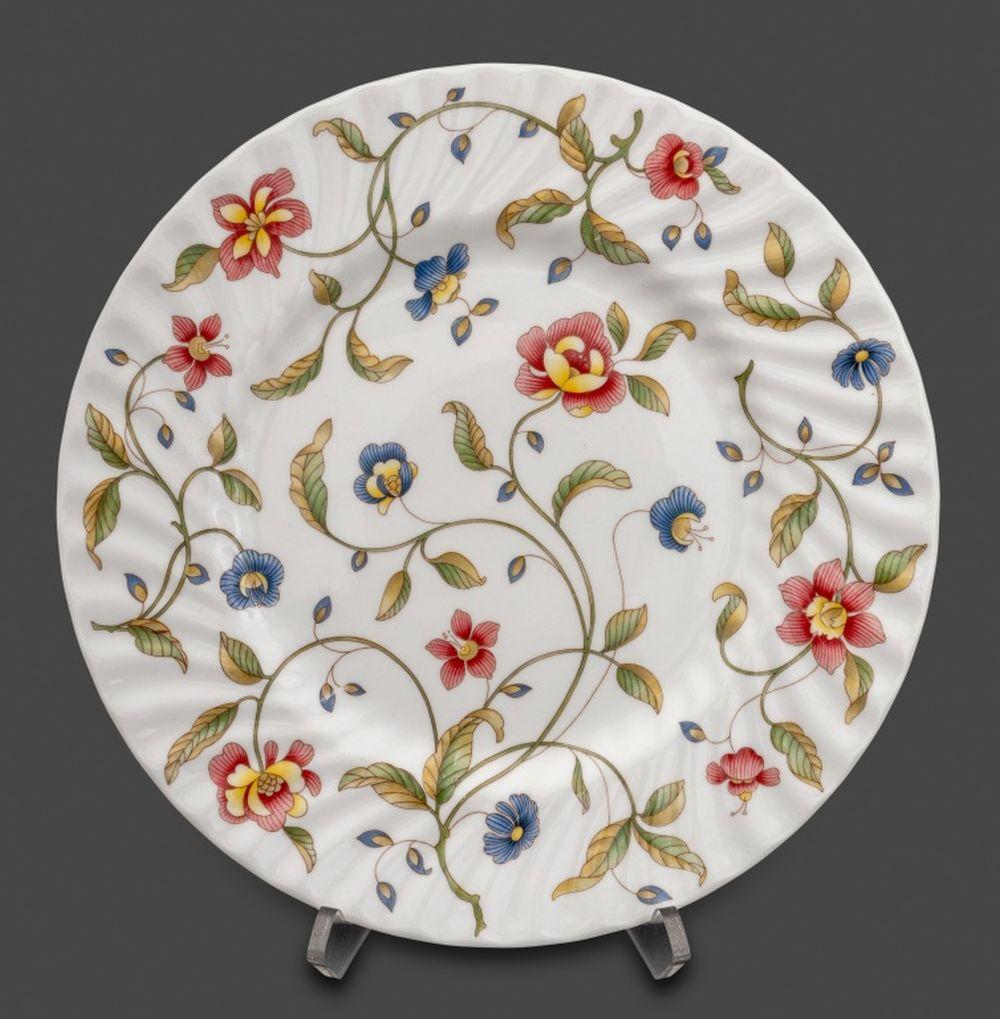 Britannique Service de table en porcelaine « Tapisserie » de Minton, 80 en vente