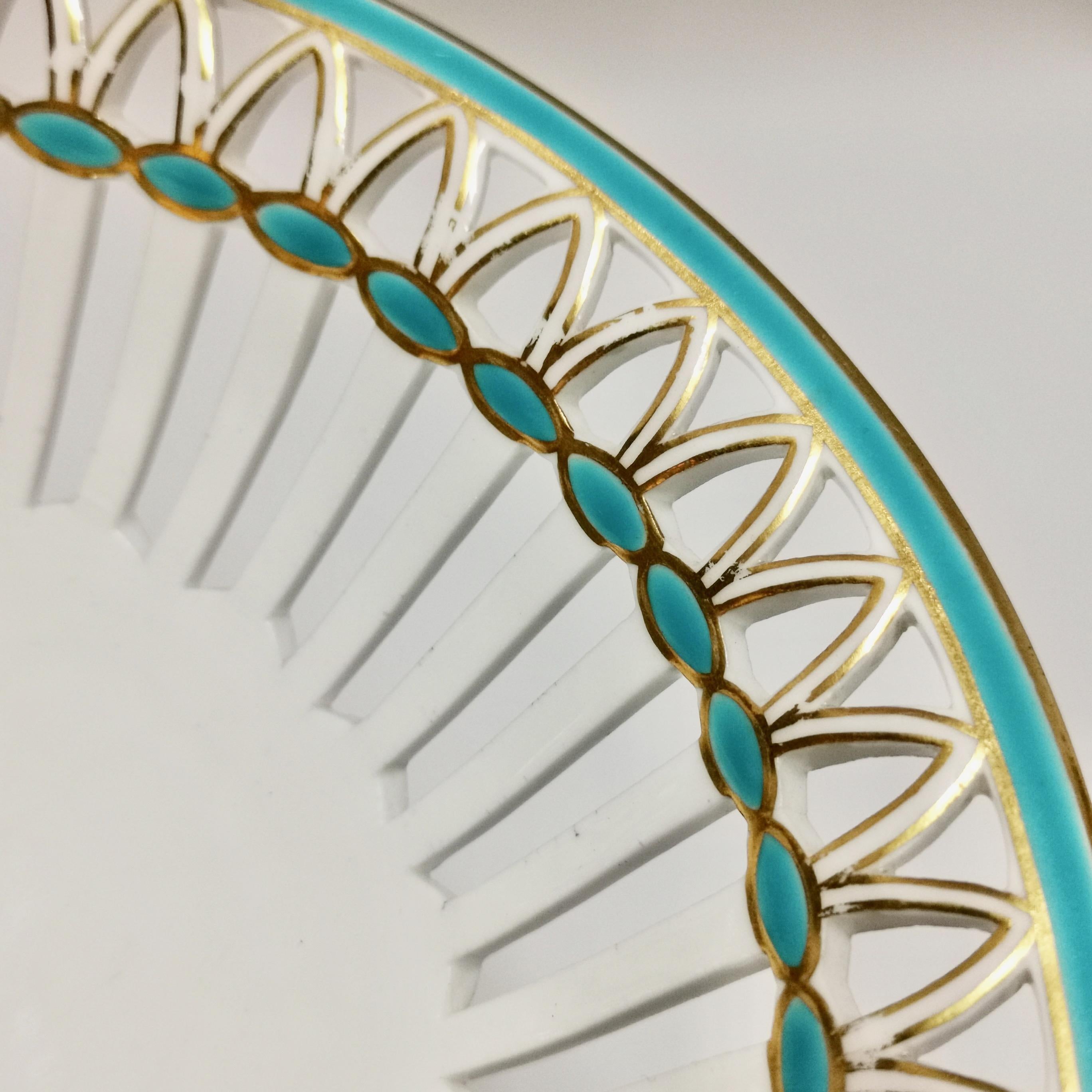 Minton Tazza, White Parian Porcelain Cherubs Hunting, Victorian, circa 1880 8