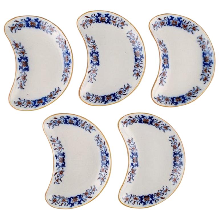 Mintons, Inglaterra, Cinco cuencos antiguos de loza pintados a mano, estilo chino