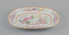 Mintons, England. Large antique serving platter in faience. Chinese style.