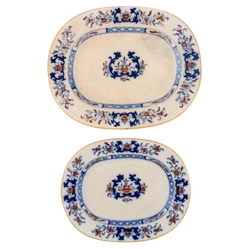 Mintons, Inglaterra, Dos fuentes antiguas de loza pintada a mano, estilo chino