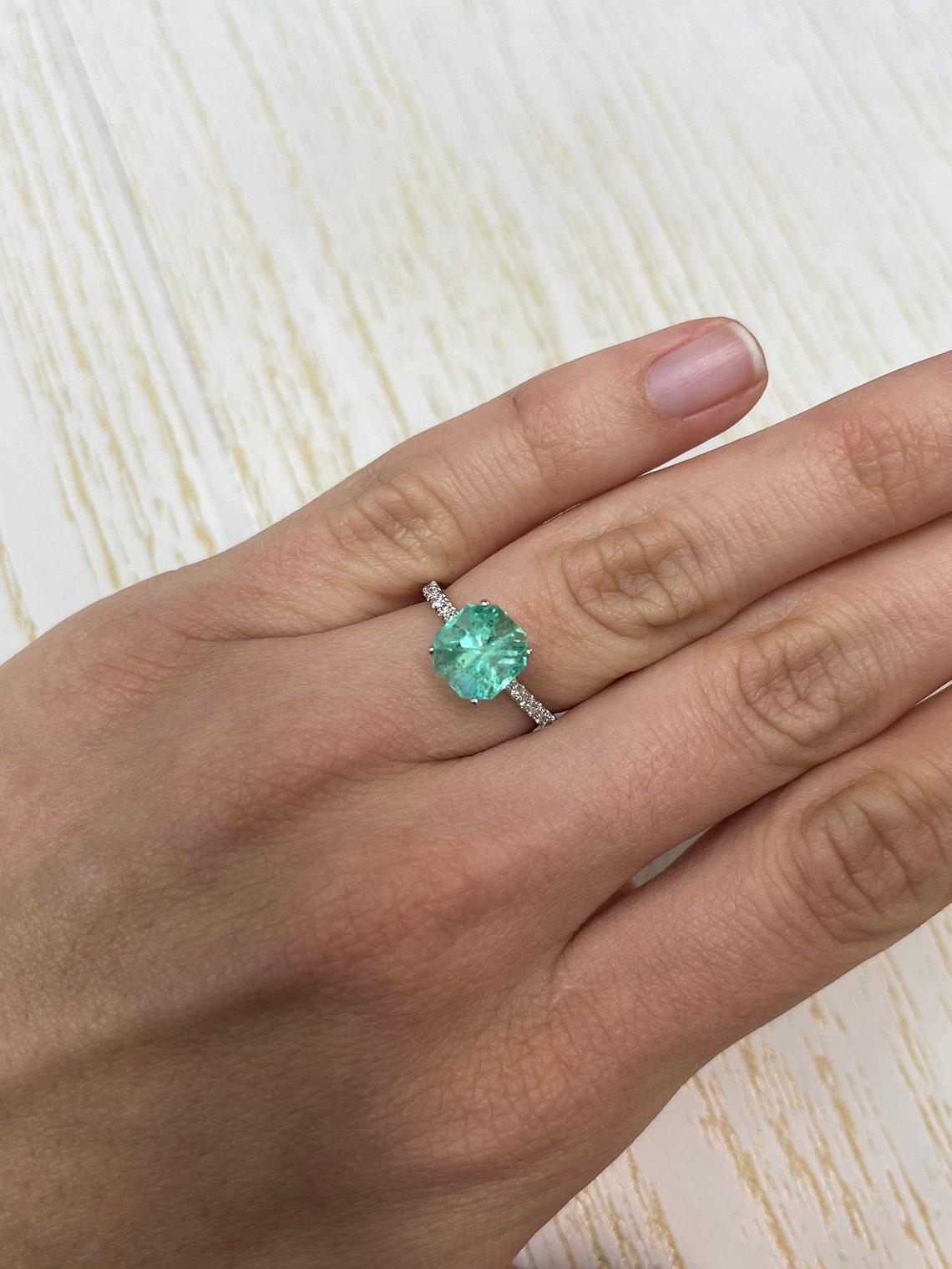 Smeraldo colombiano taglio Asscher Art Deco da 2,57 carati - Gemma del mese di maggio in vendita 2